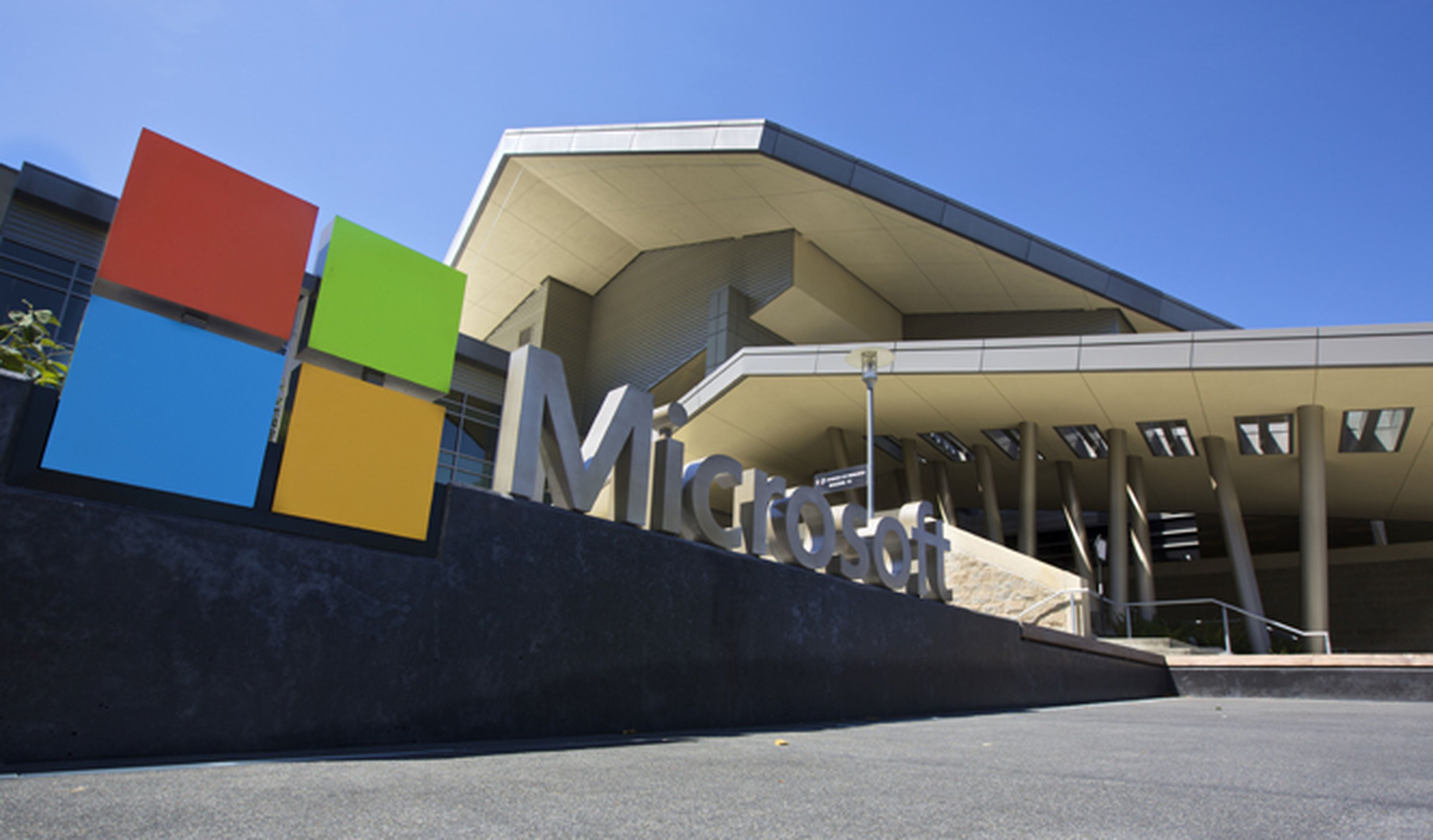 Microsoft se mete en la batalla por el coche autónomo