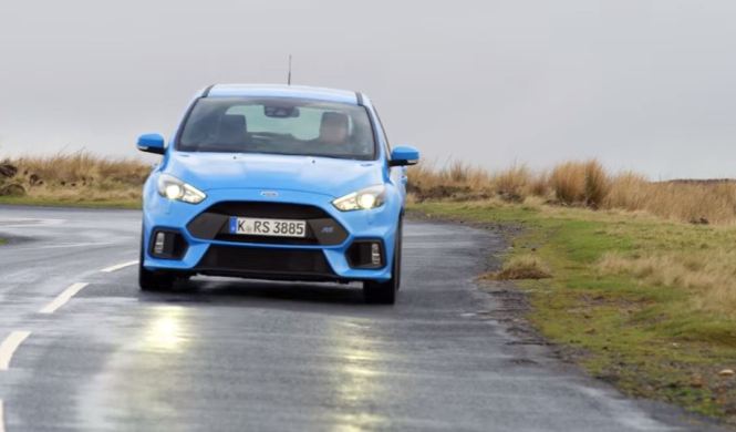 El Ford Focus RS y la mejor carretera del Reino Unido Auto Bild