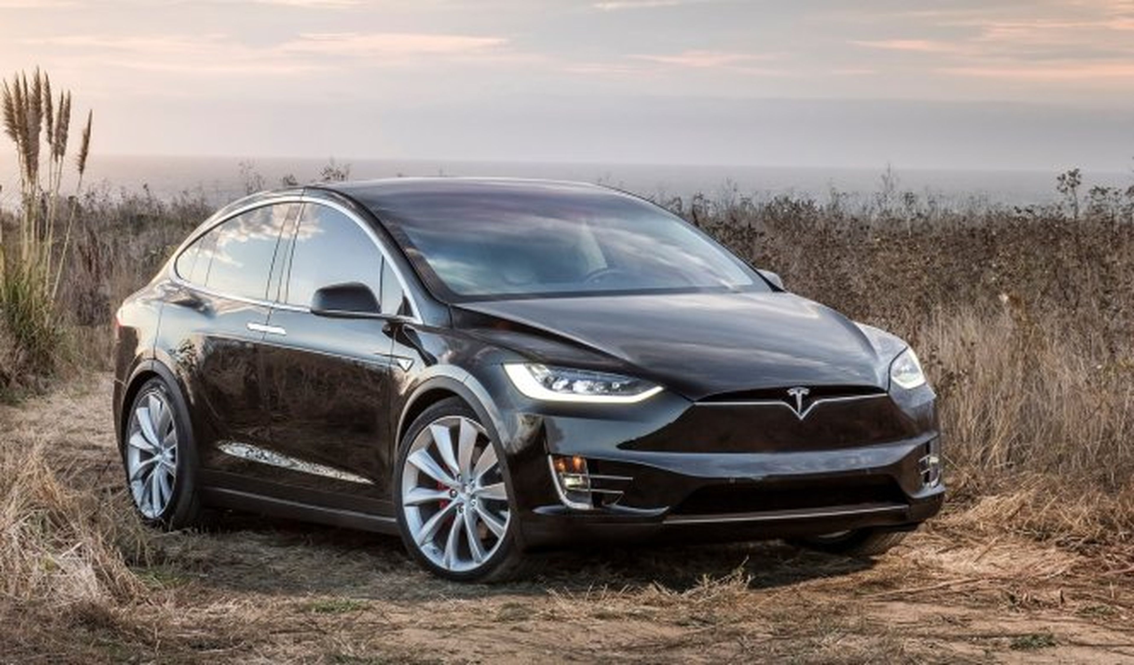Las primeras unidades del Tesla Model X llegan a Europa