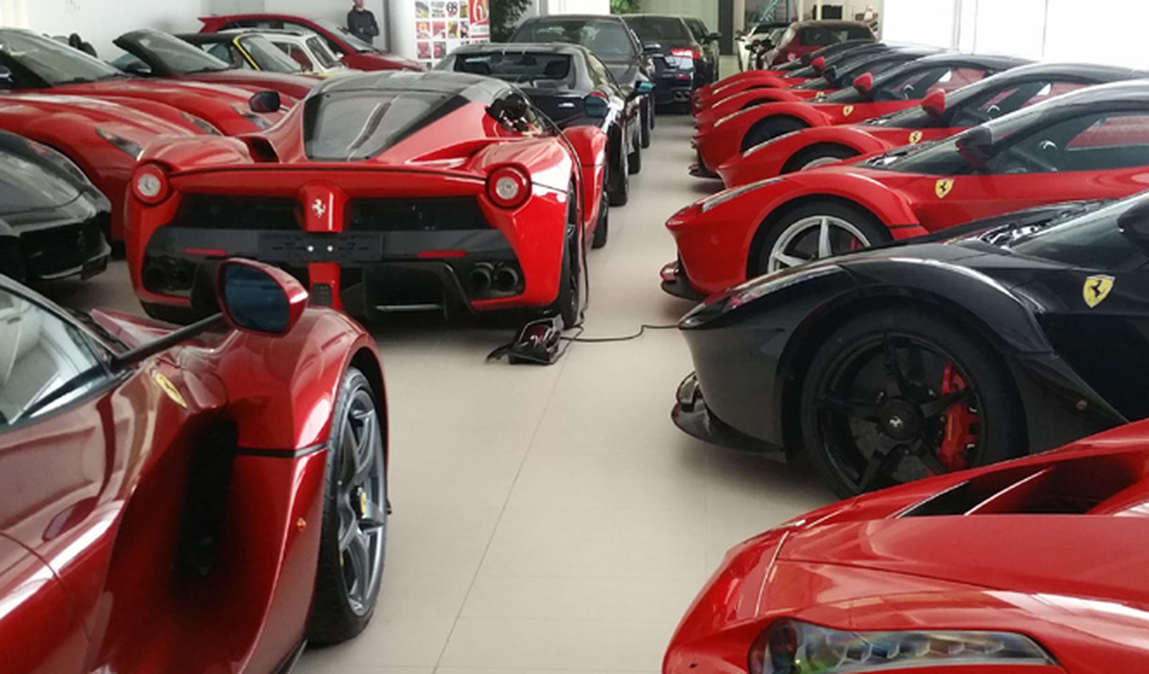 Vídeo: nunca verás tantos Ferrari LaFerrari juntos