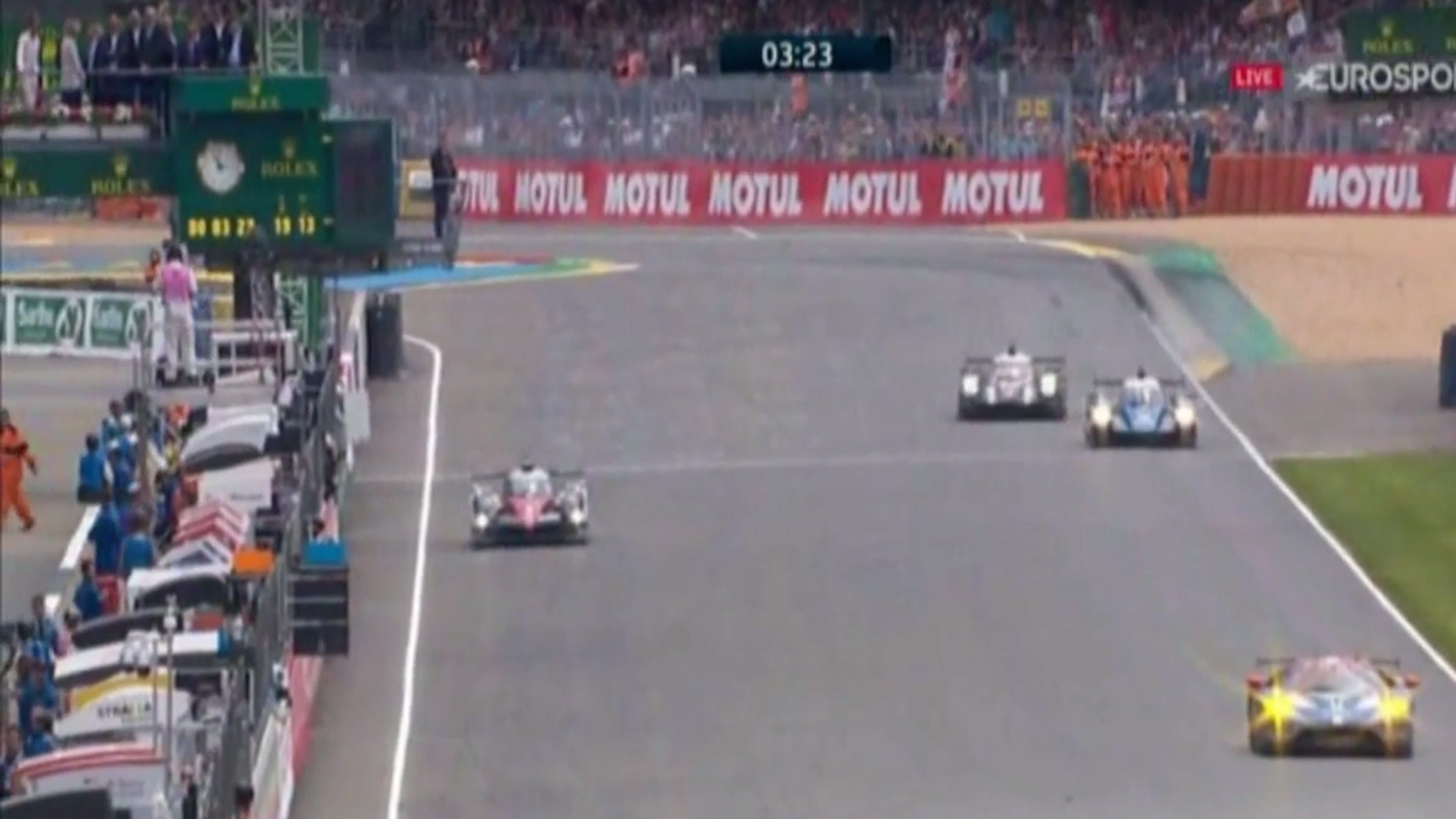 Toyota pierde las 24 H de Le Mans 2016 en la última vuelta