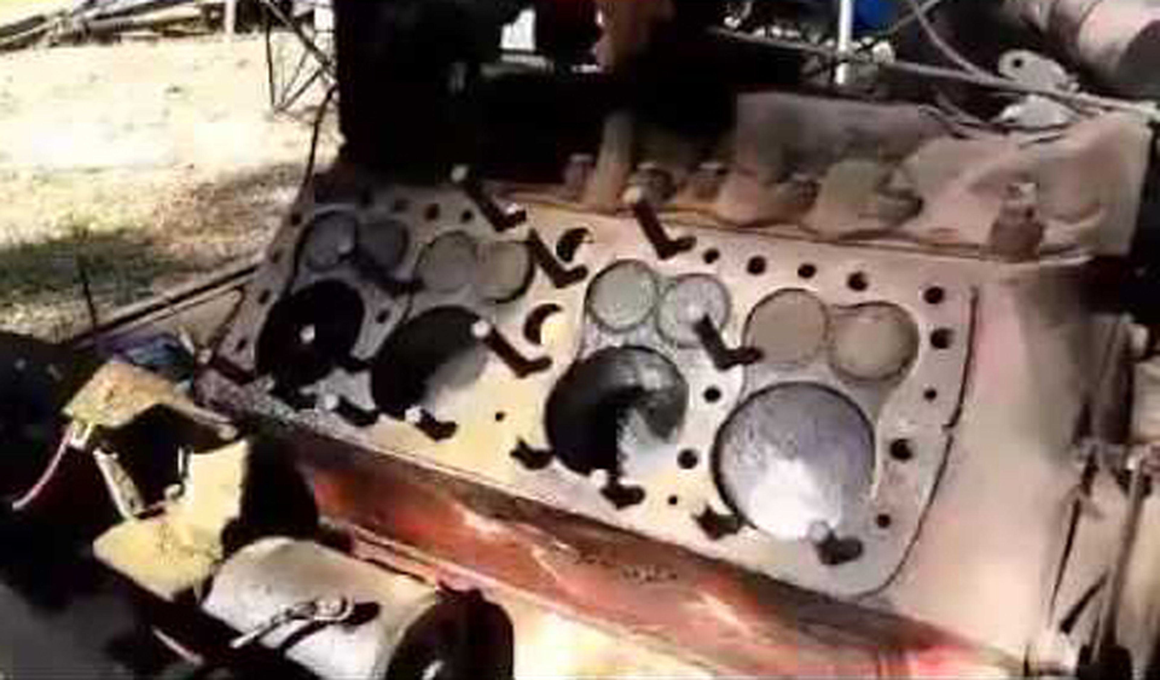 Vídeo: estos motores funcionando sin culata te hipnotizarán