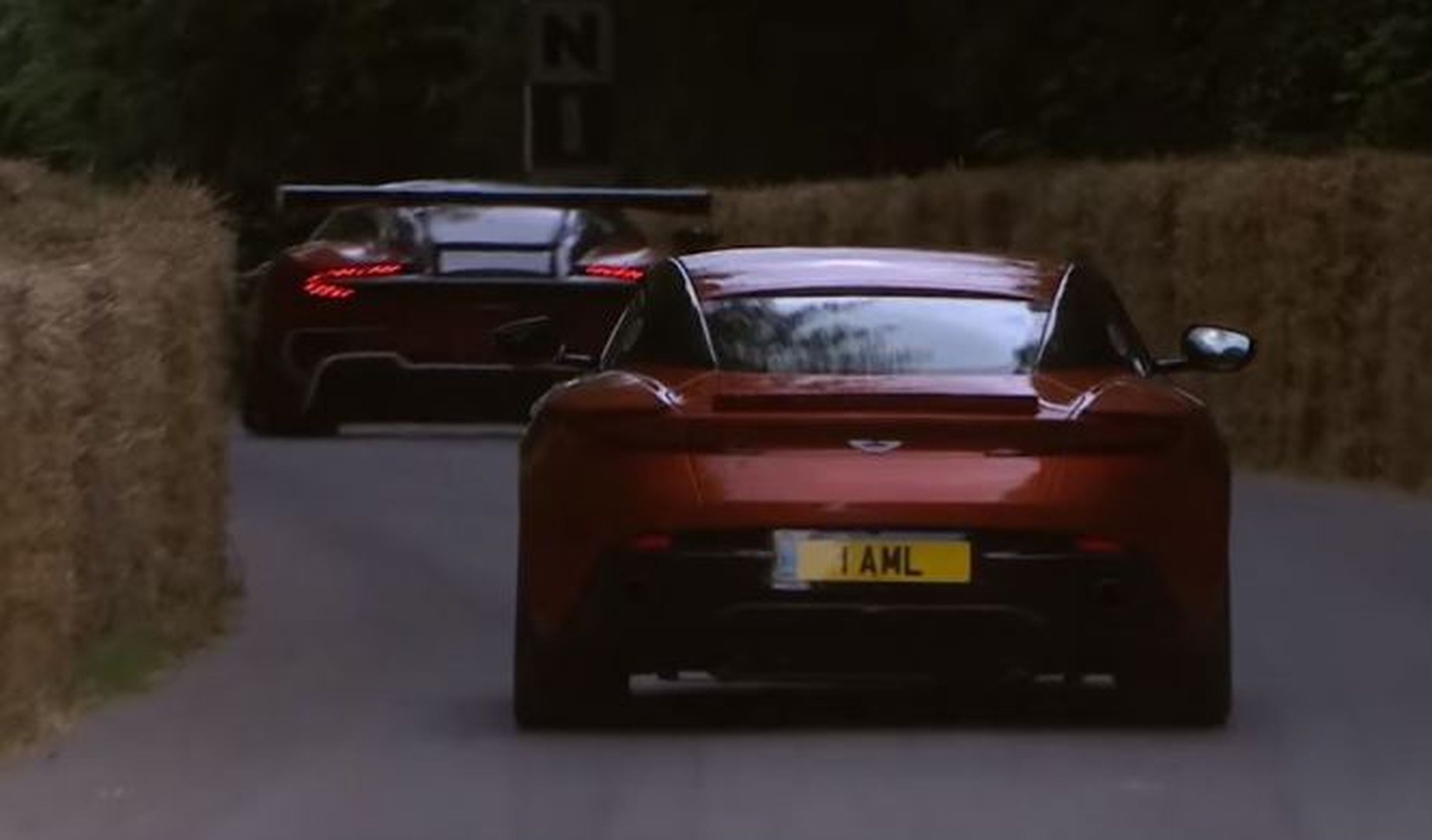 Vídeo: Aston Martin DB11 y Vulcan, espectáculo en Goodwood