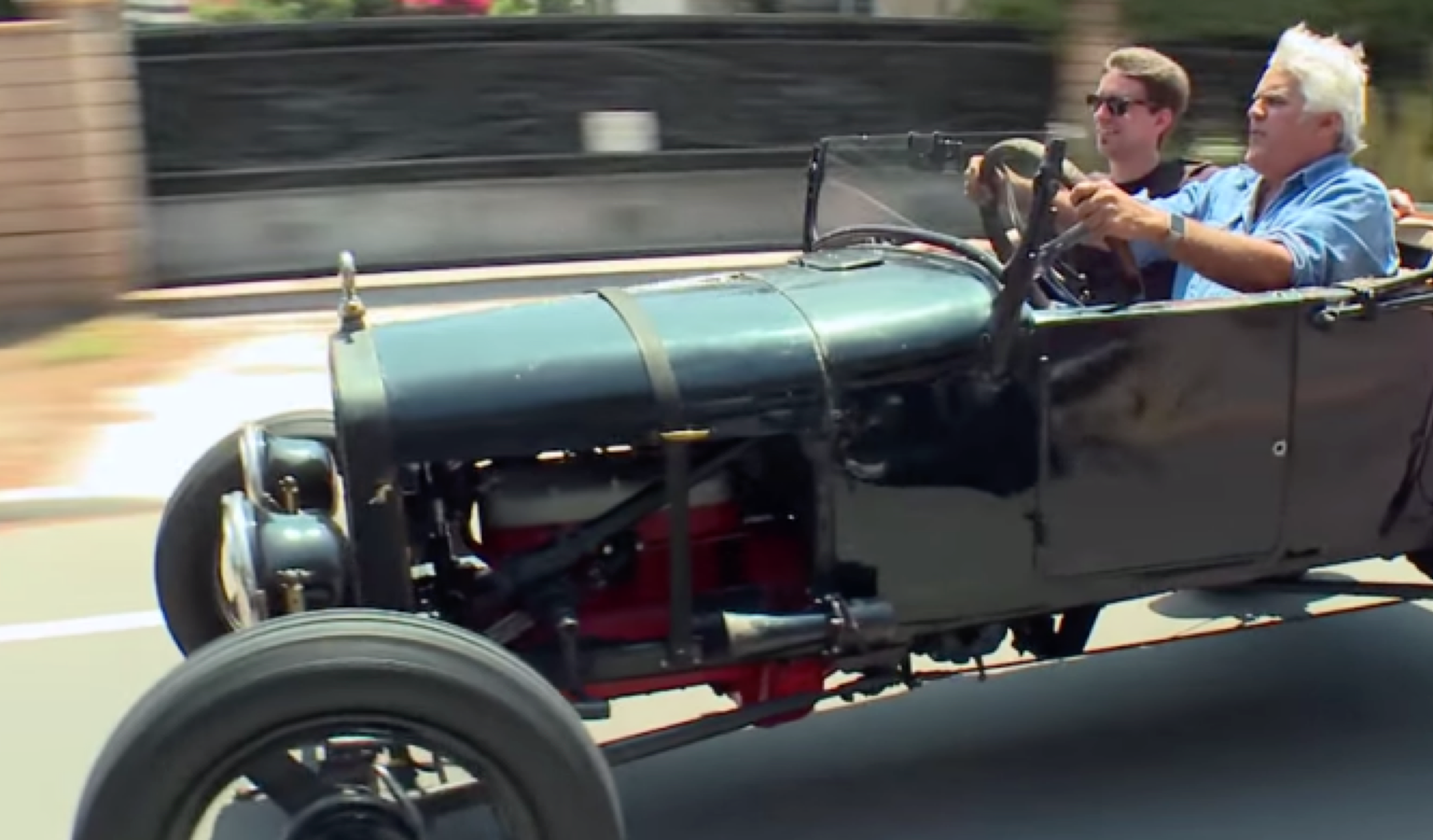 Jay Leno prueba el Ford Model T