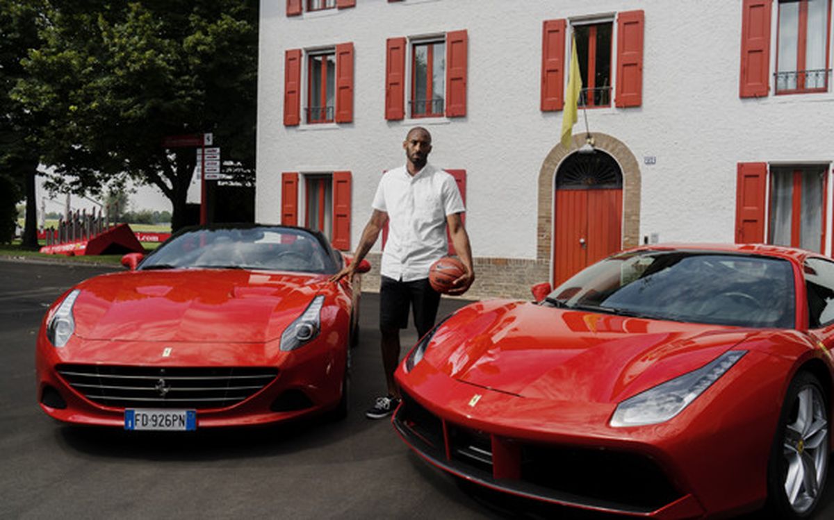 Kobe Bryant, en Ferrari