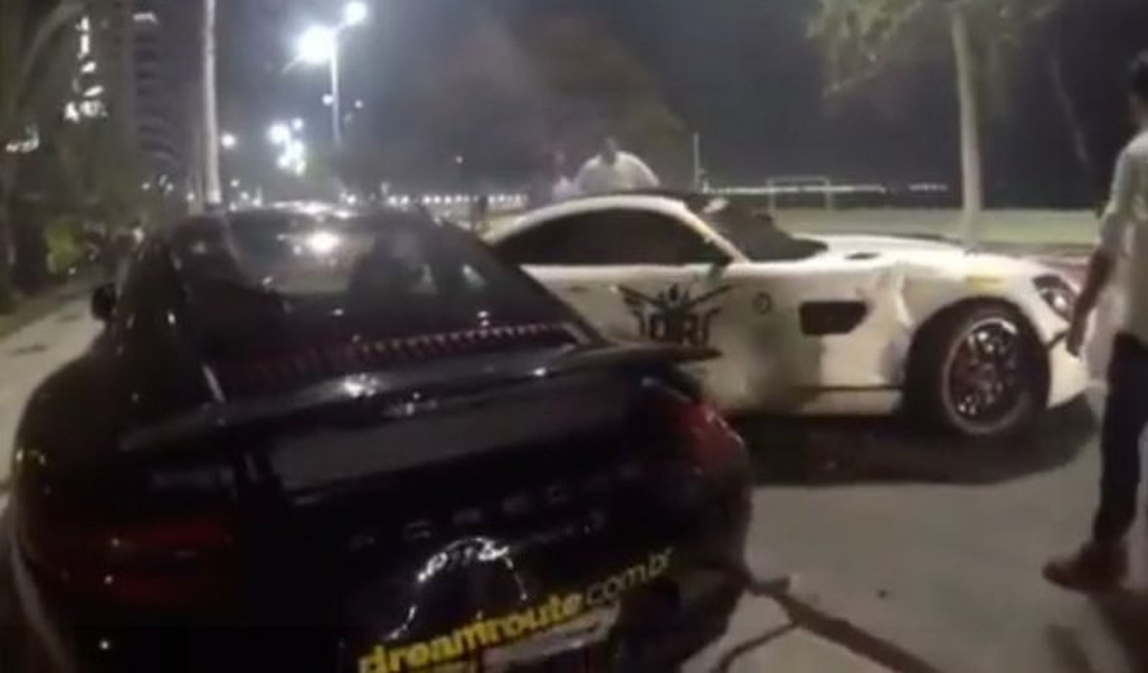 Vídeo: un Mercedes-AMG GT golpea un 911 y un 458 Italia