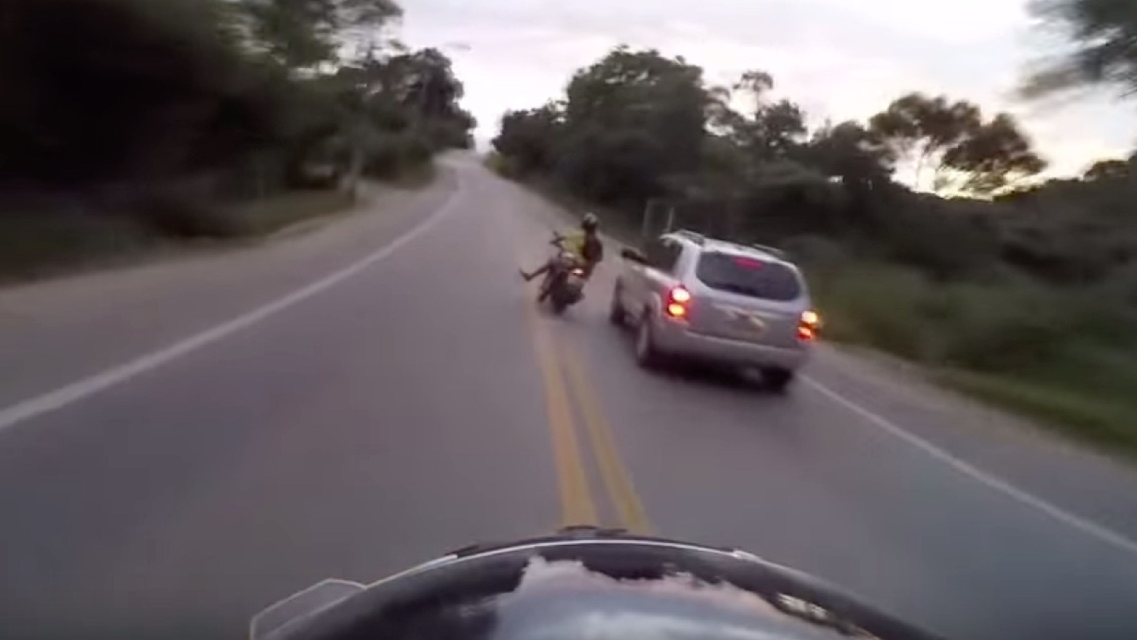 Vídeo: las mejores persecuciones policiales en moto 2016