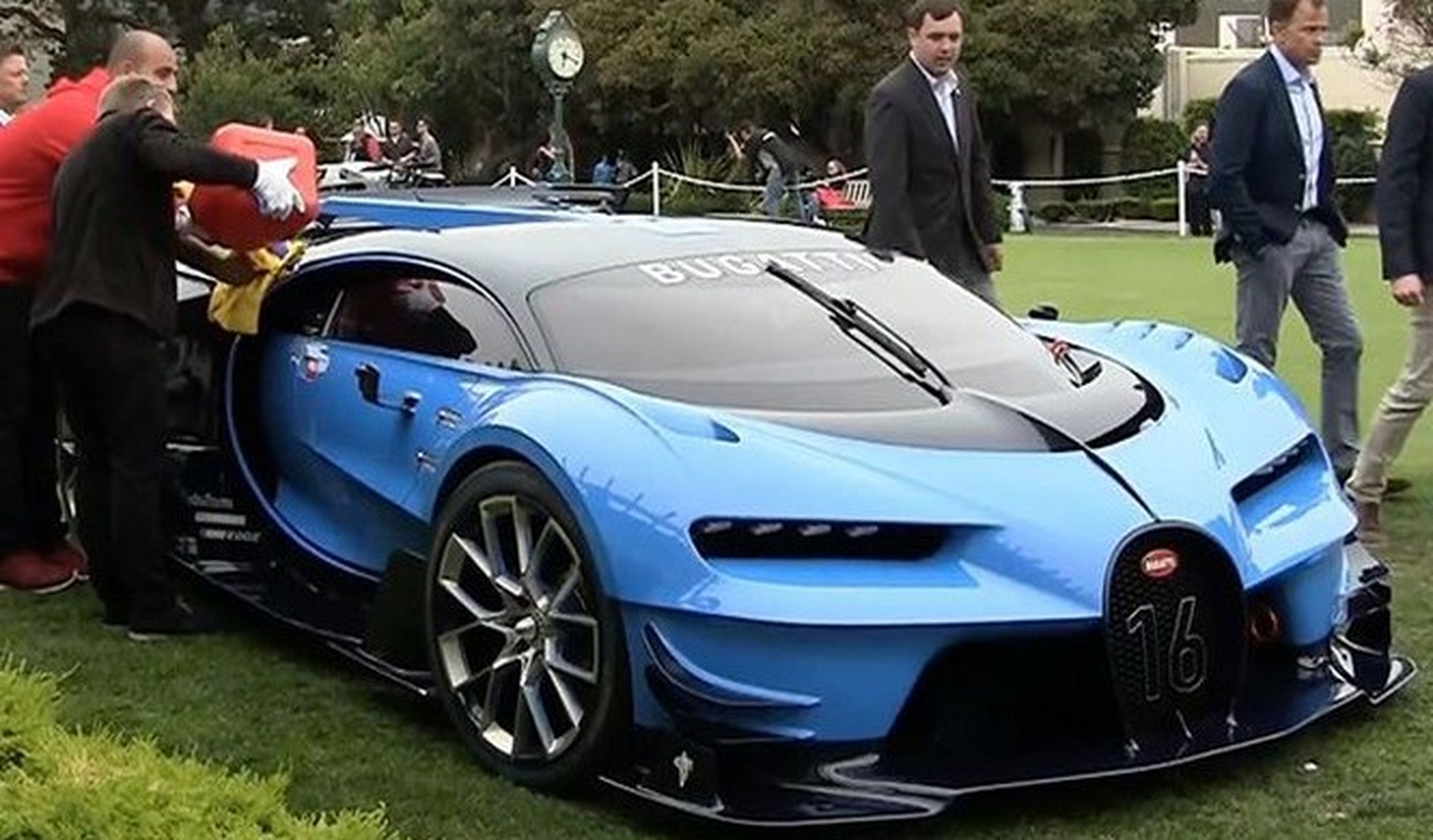 El Bugatti Vision GT se queda sin gasolina en Pebble Beach