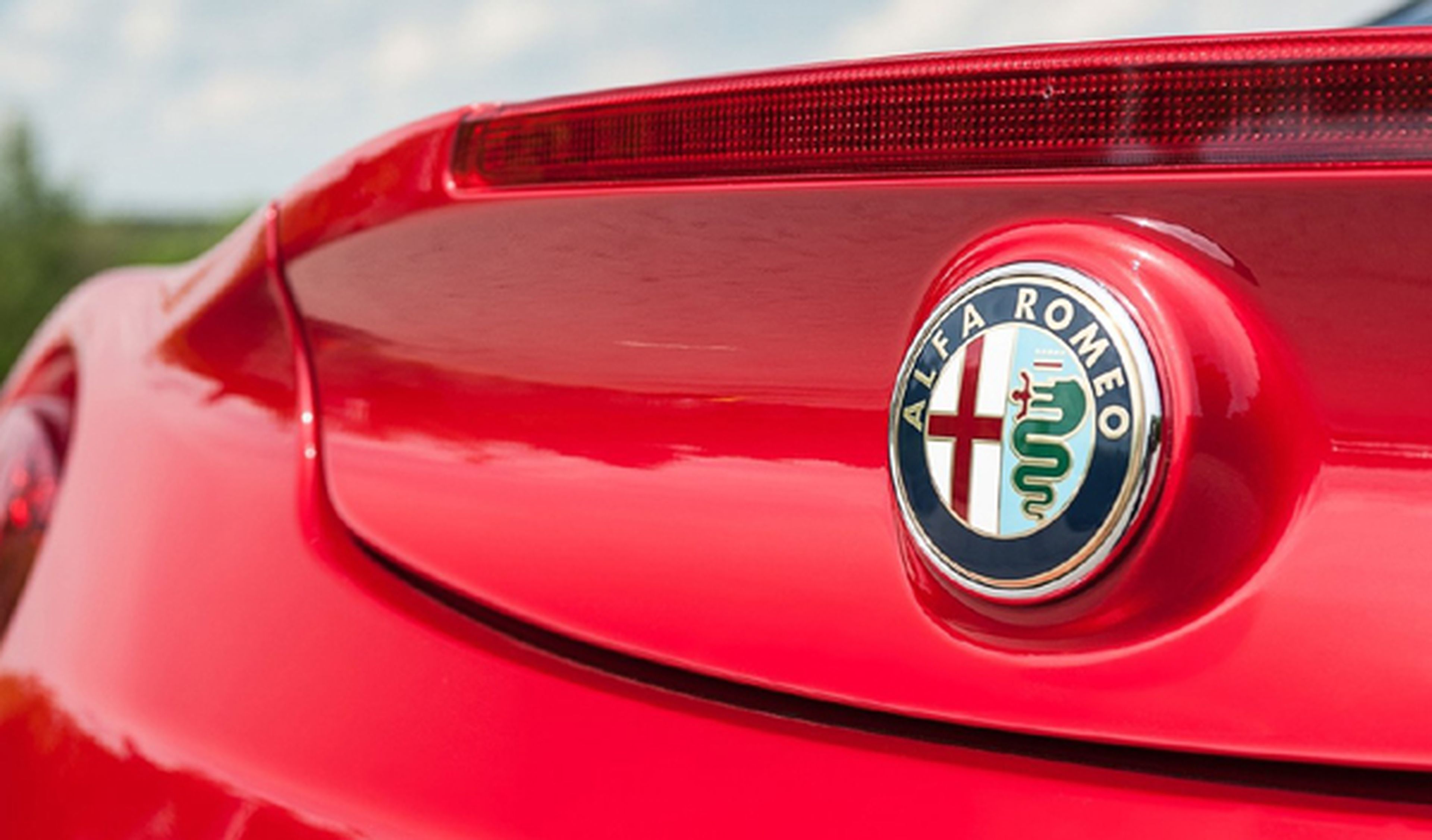 Logo marca coche Alfa Romeo
