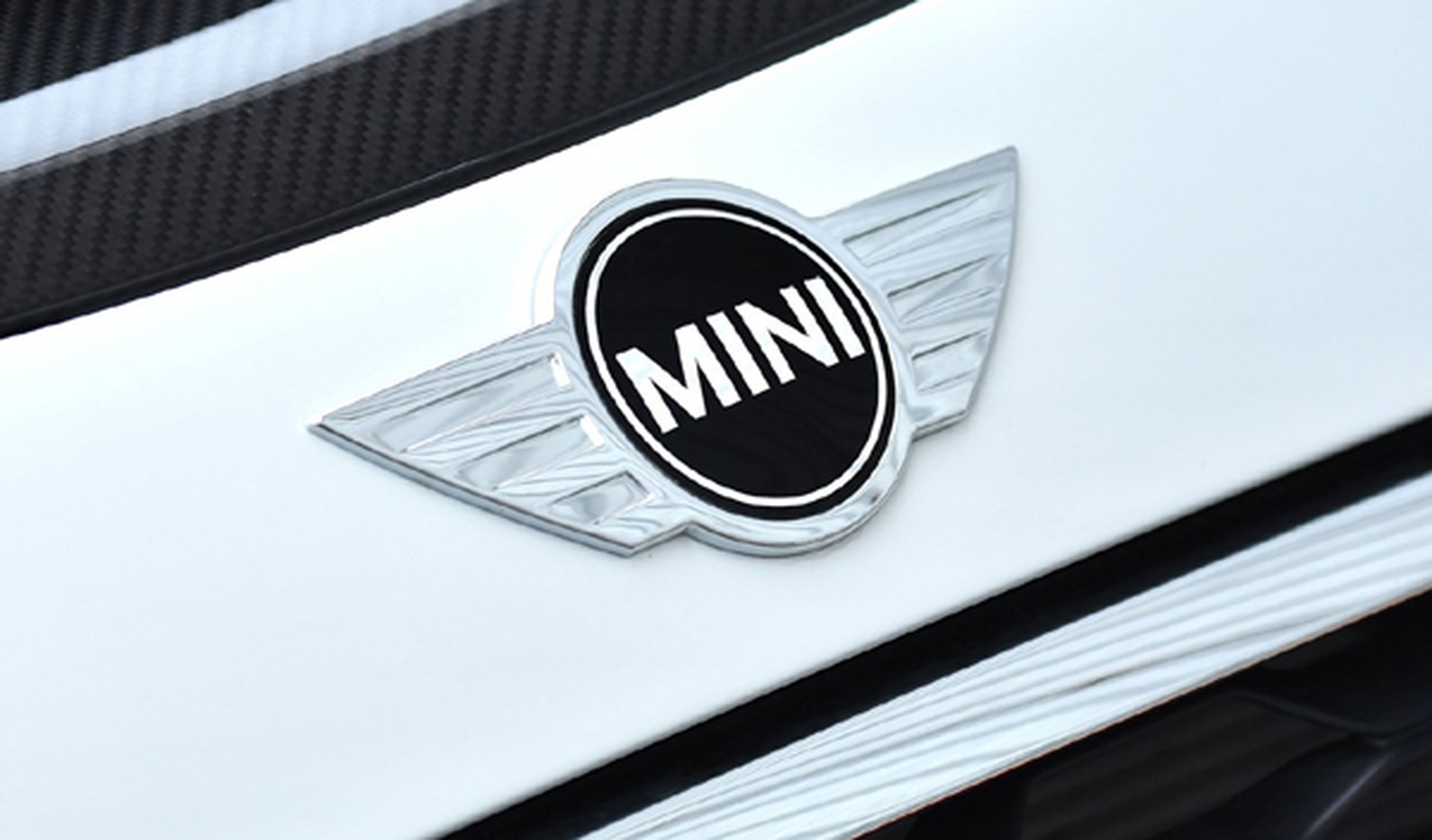 Logo marca coche MINI