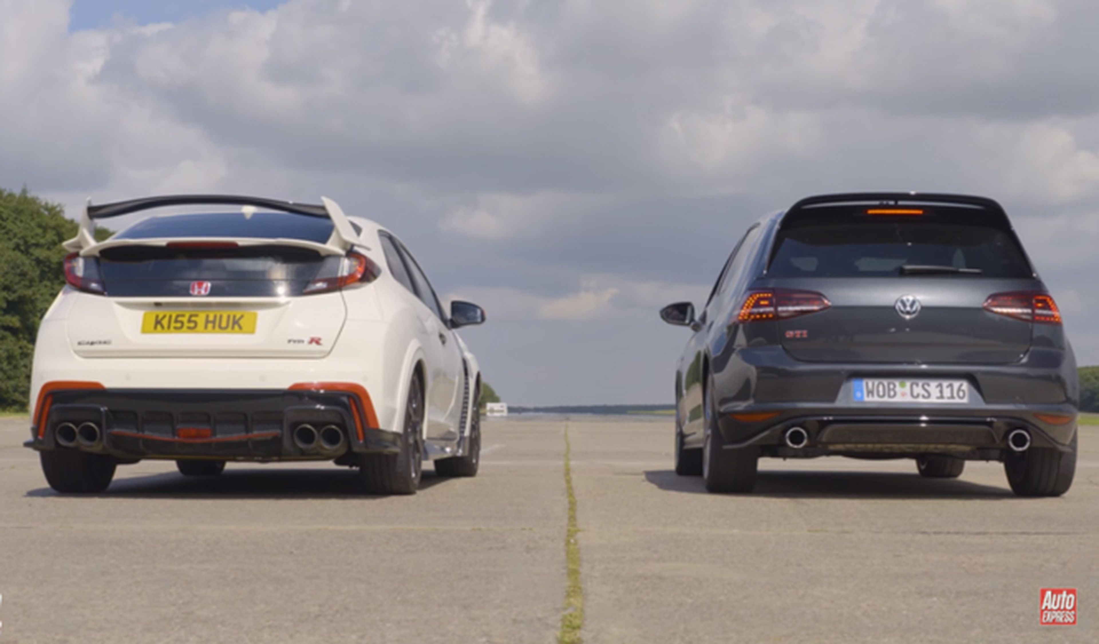 Drag Race: Honda Civic Type R ‘vs’ VW Golf GTI Clubsport S