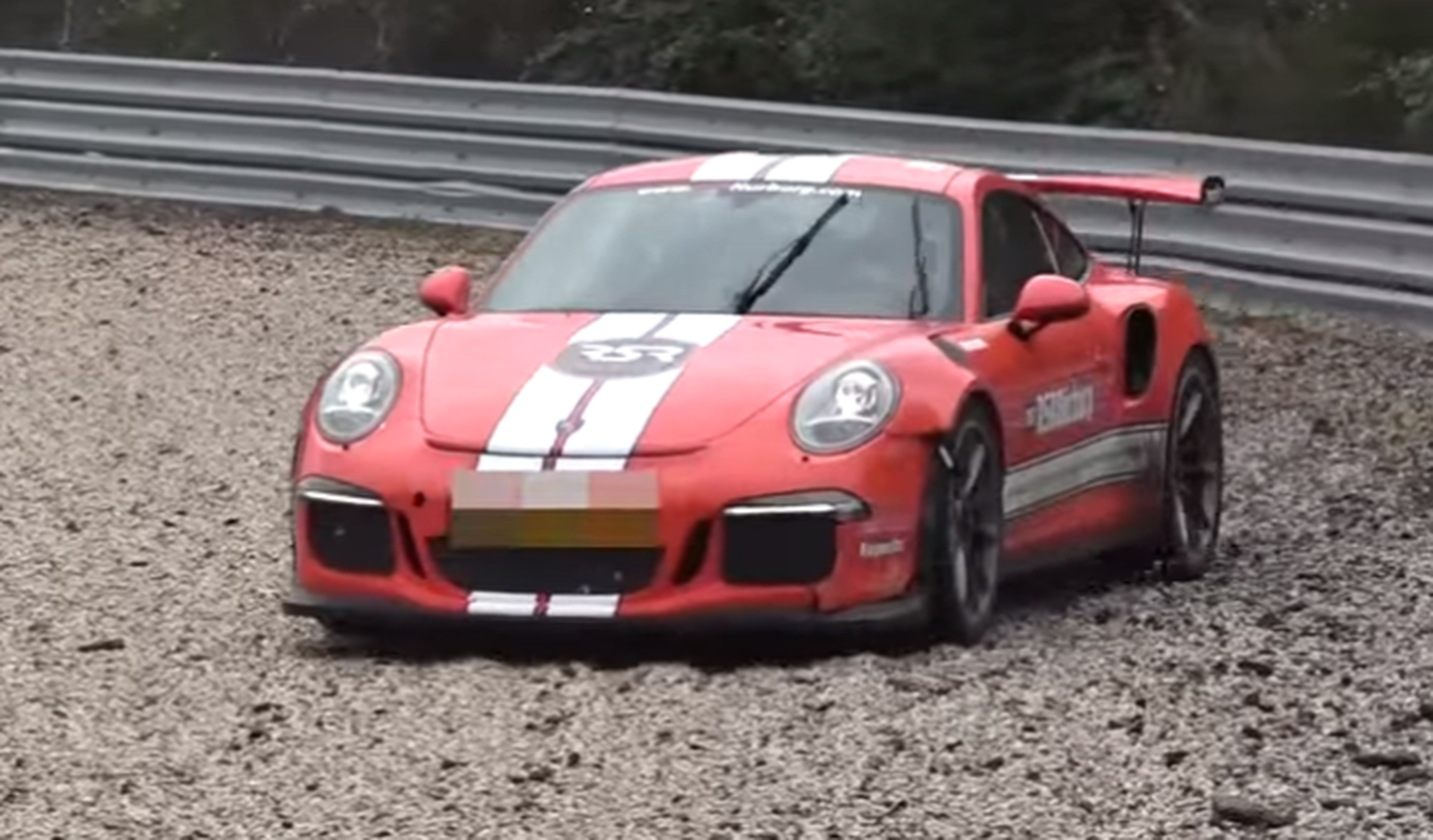 Vídeo: Nürburgring traiciona a este Porsche 911 GT3 RS
