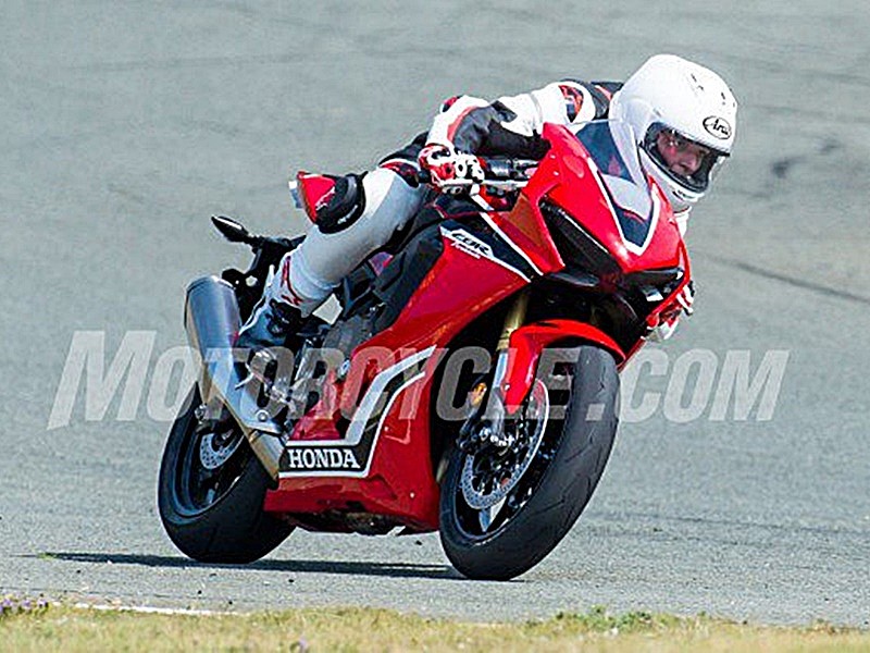 Honda Cbr1000rr 17 Cazada Por Primera Vez Motos Autobild Es