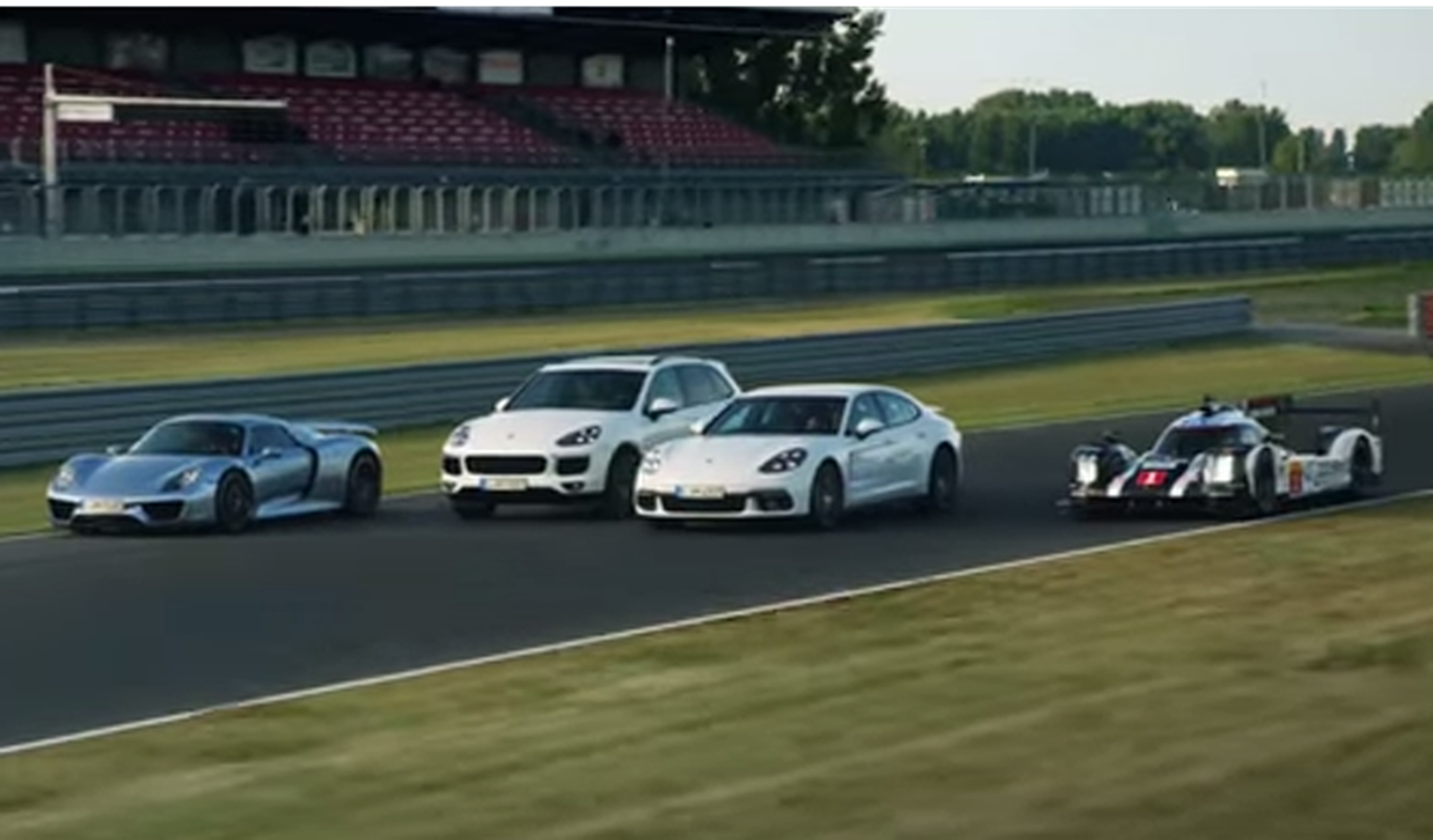 Vídeo: Porsche presume de coches híbridos y eléctricos