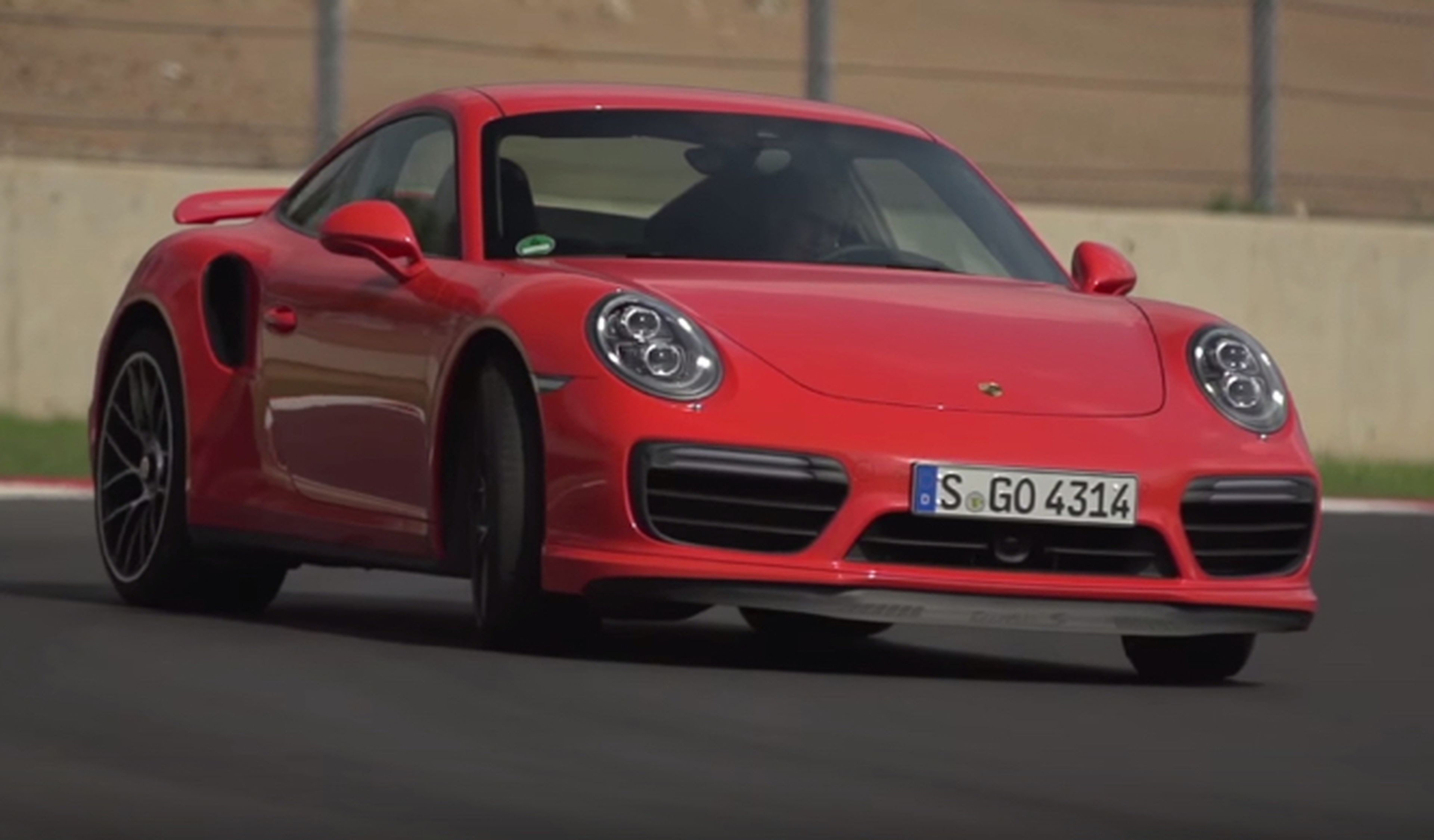 Vídeo: Chris Harris, a los mandos del Porsche 911 Turbo S