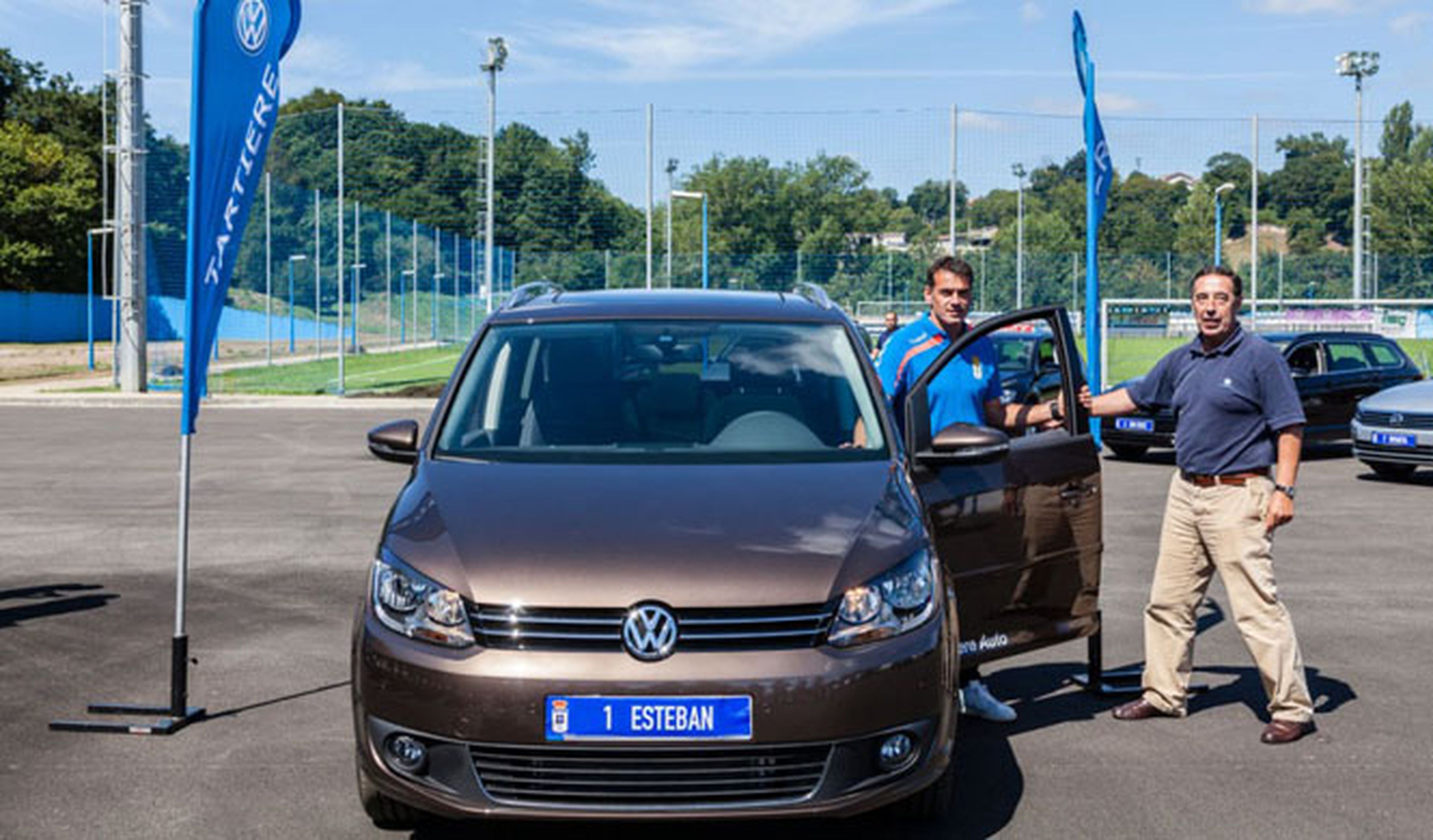 Los jugadores del Oviedo también se mueven con Volkswagen