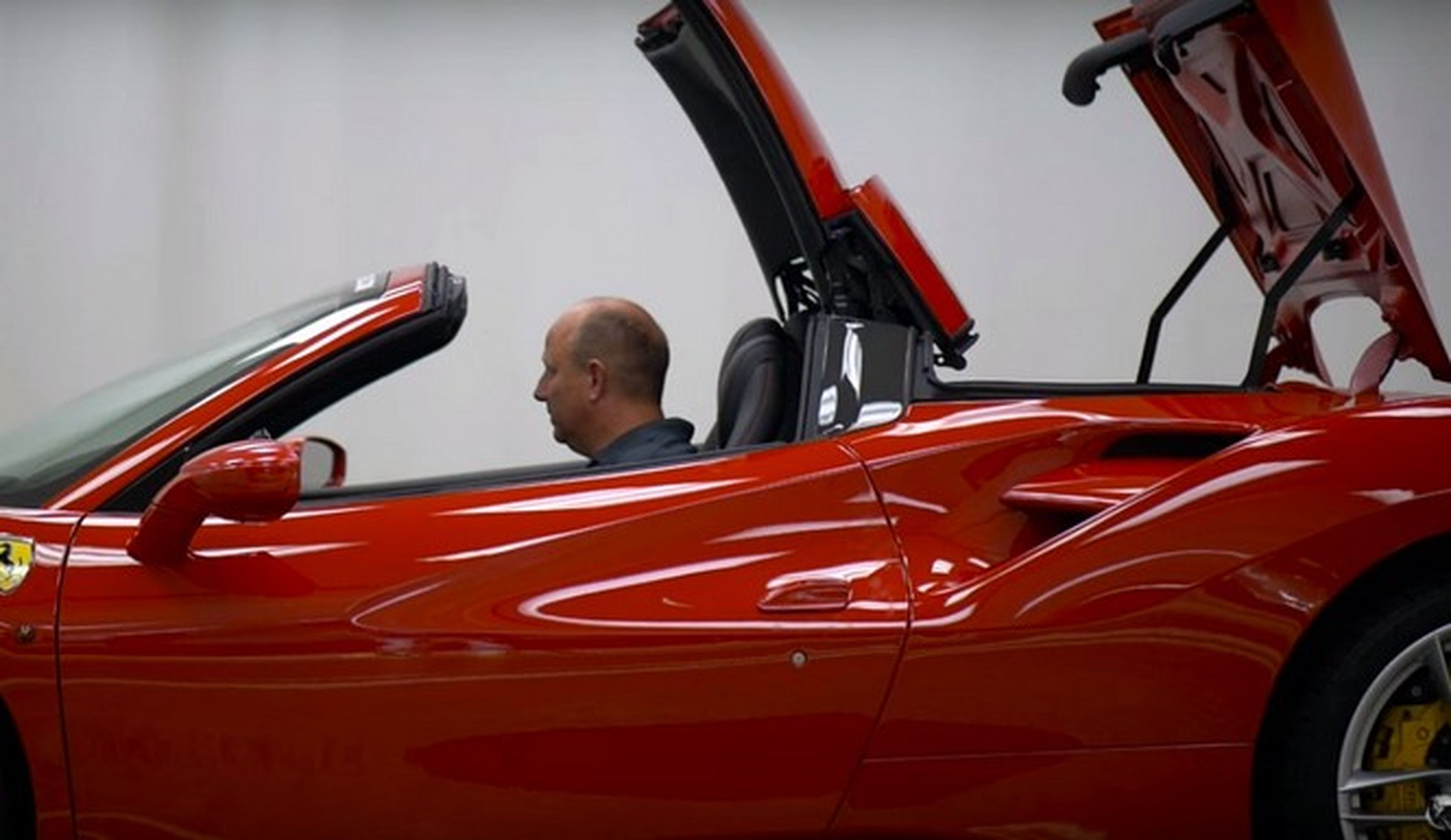 Todo lo que no se sabe del Ferrari 488 Spider en vídeo