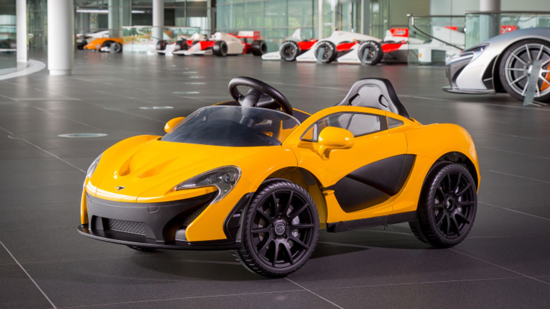 McLaren P1 roadster eléctrico de juguete