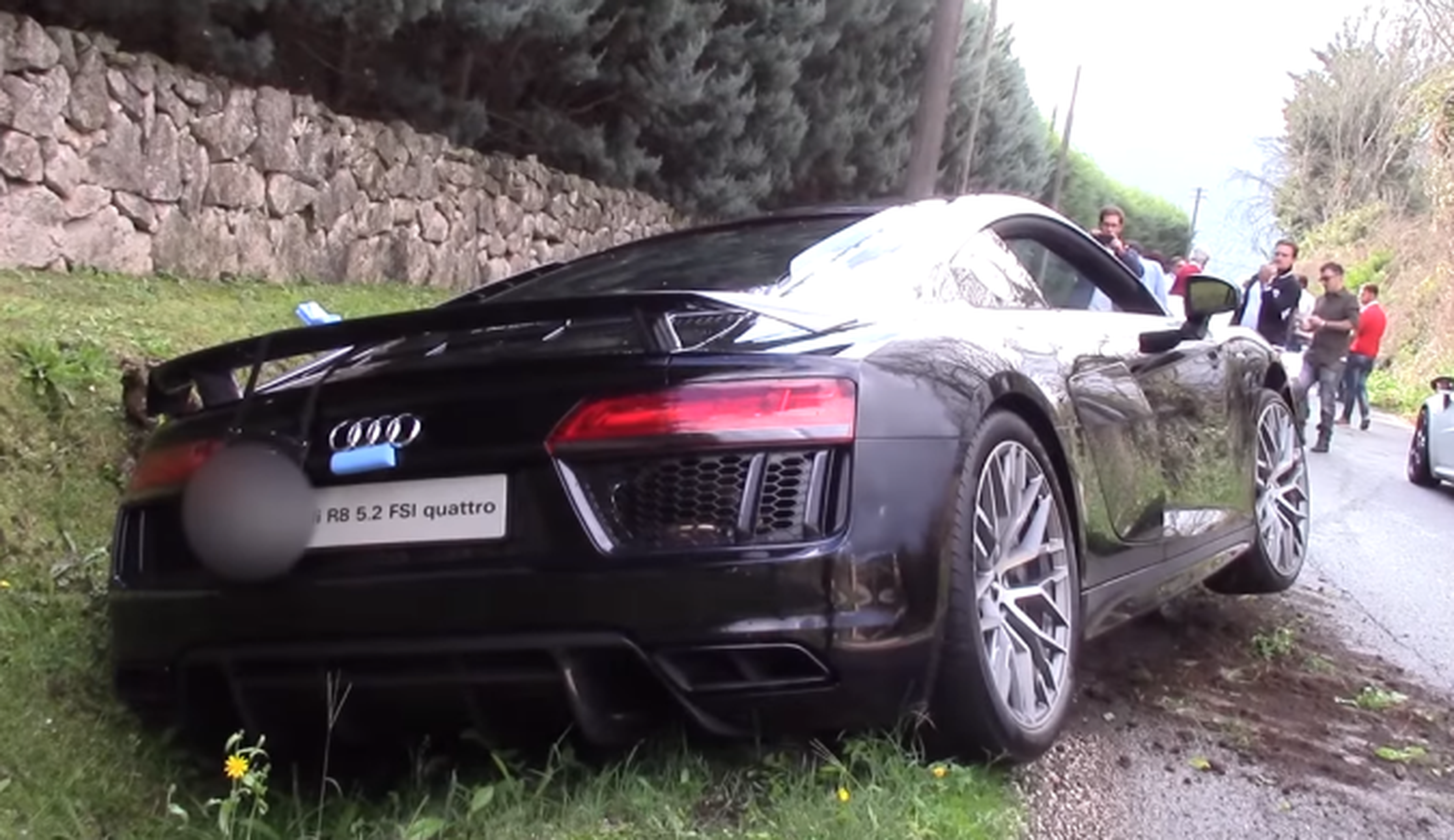 Vídeo: así acabó un Audi R8 V10 Plus en un Cars and Coffee