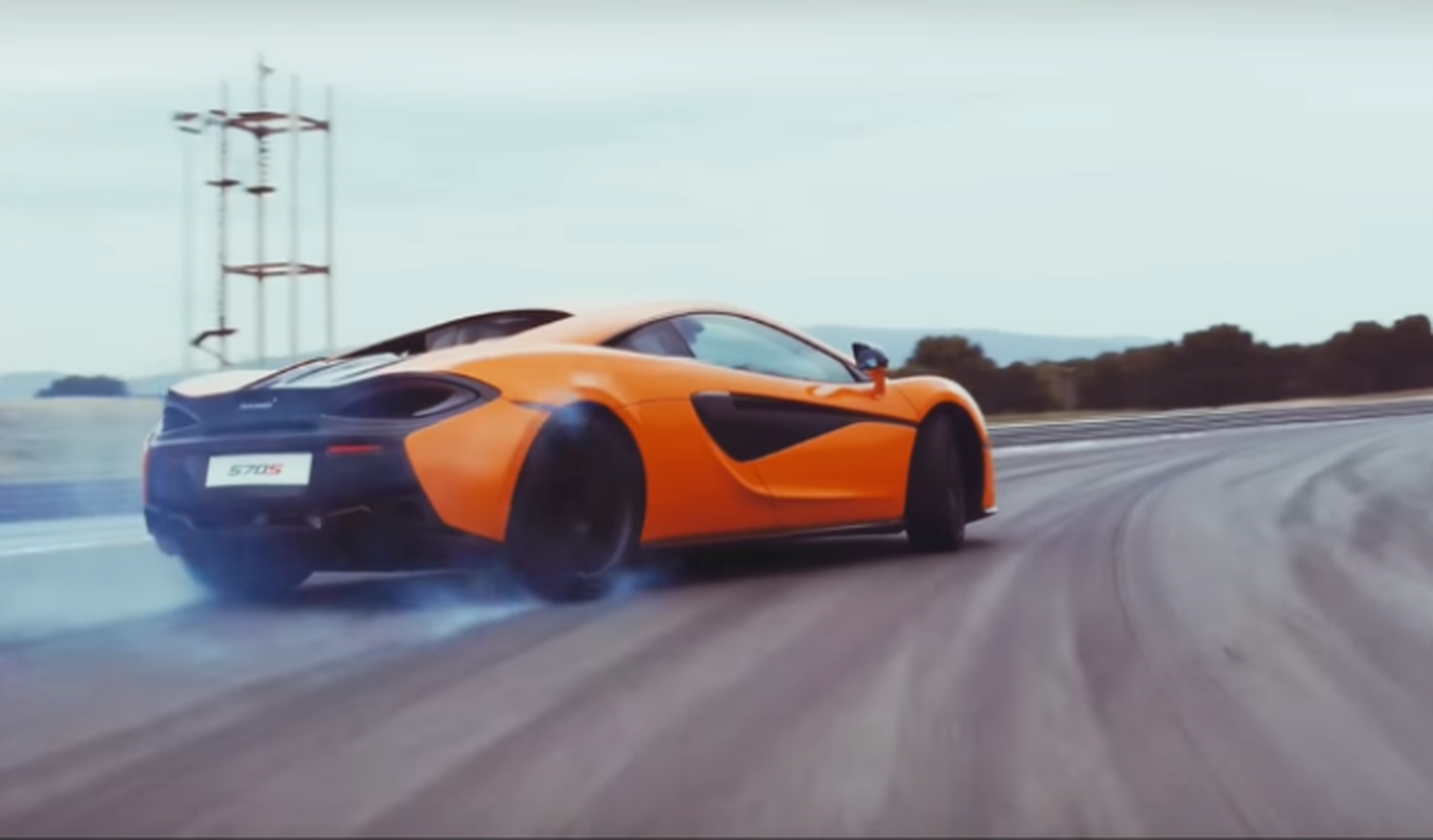 Vídeo: las virtudes del McLaren 570S en circuito