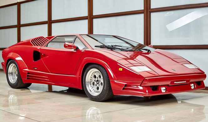 A la venta un Lamborghini Countach de 1990 con solo 643 kms -