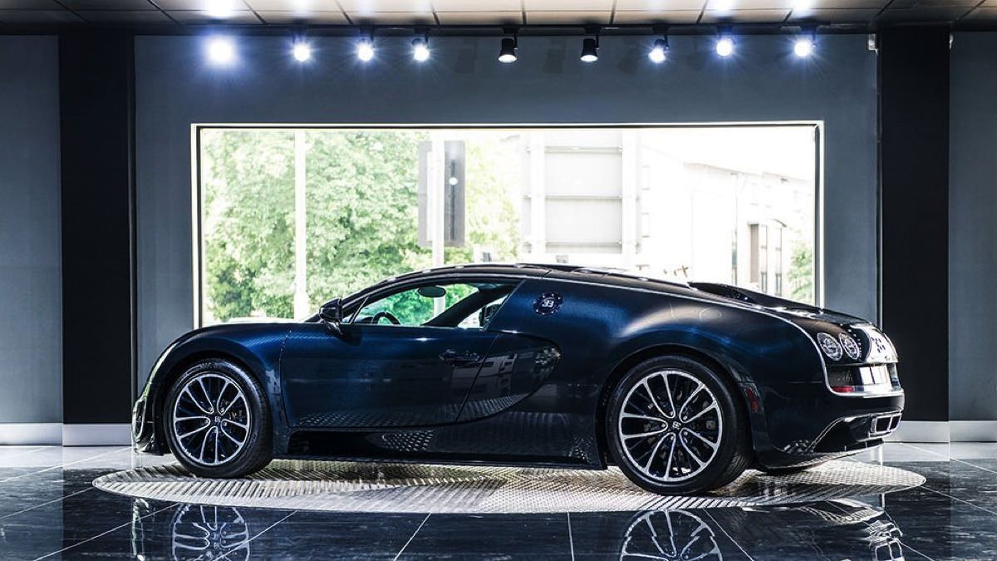 Bugatti Veyron Super Sport Blue Carbon lateral