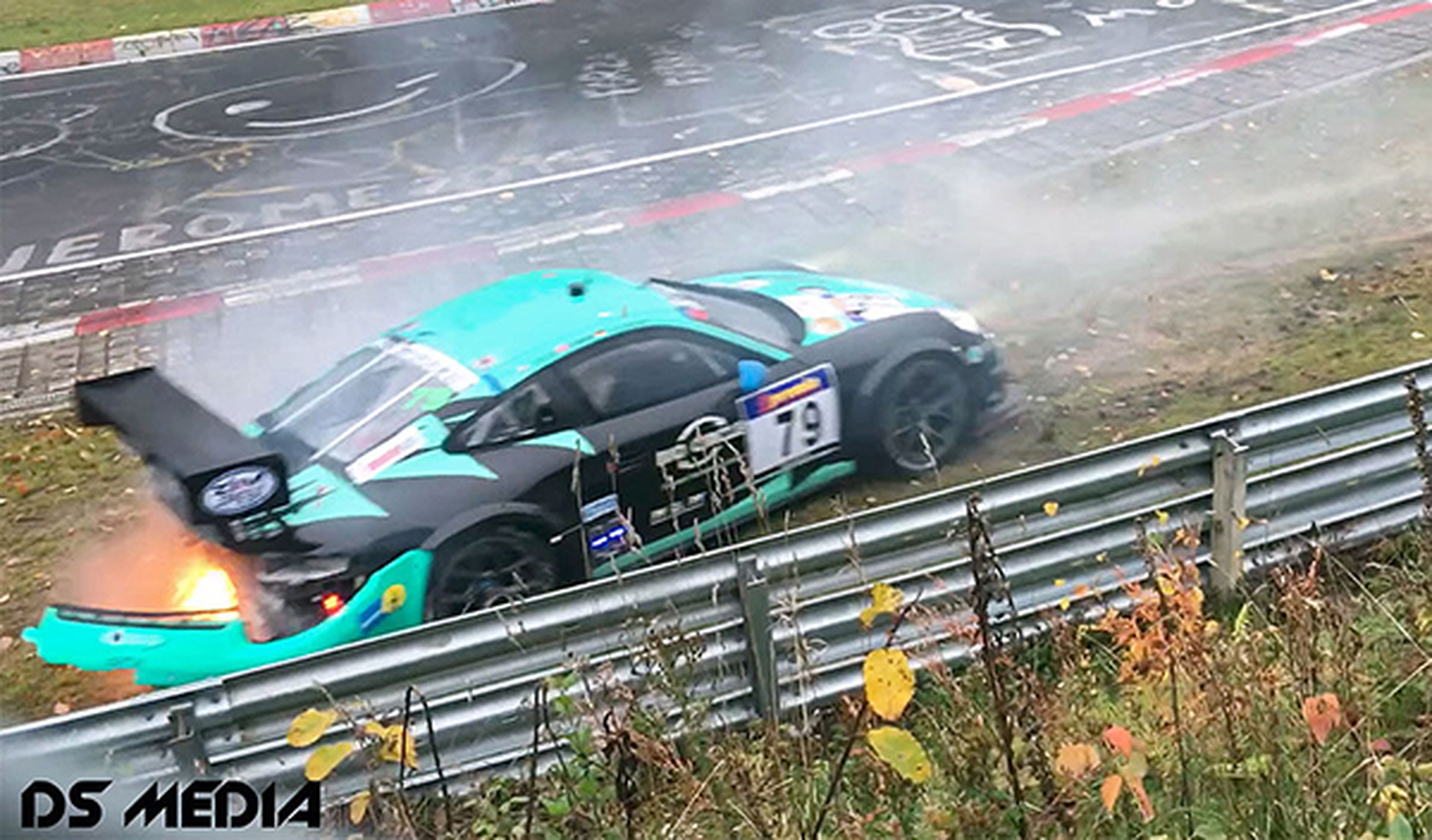 Espectacular accidente de un 911 en Nürburgring