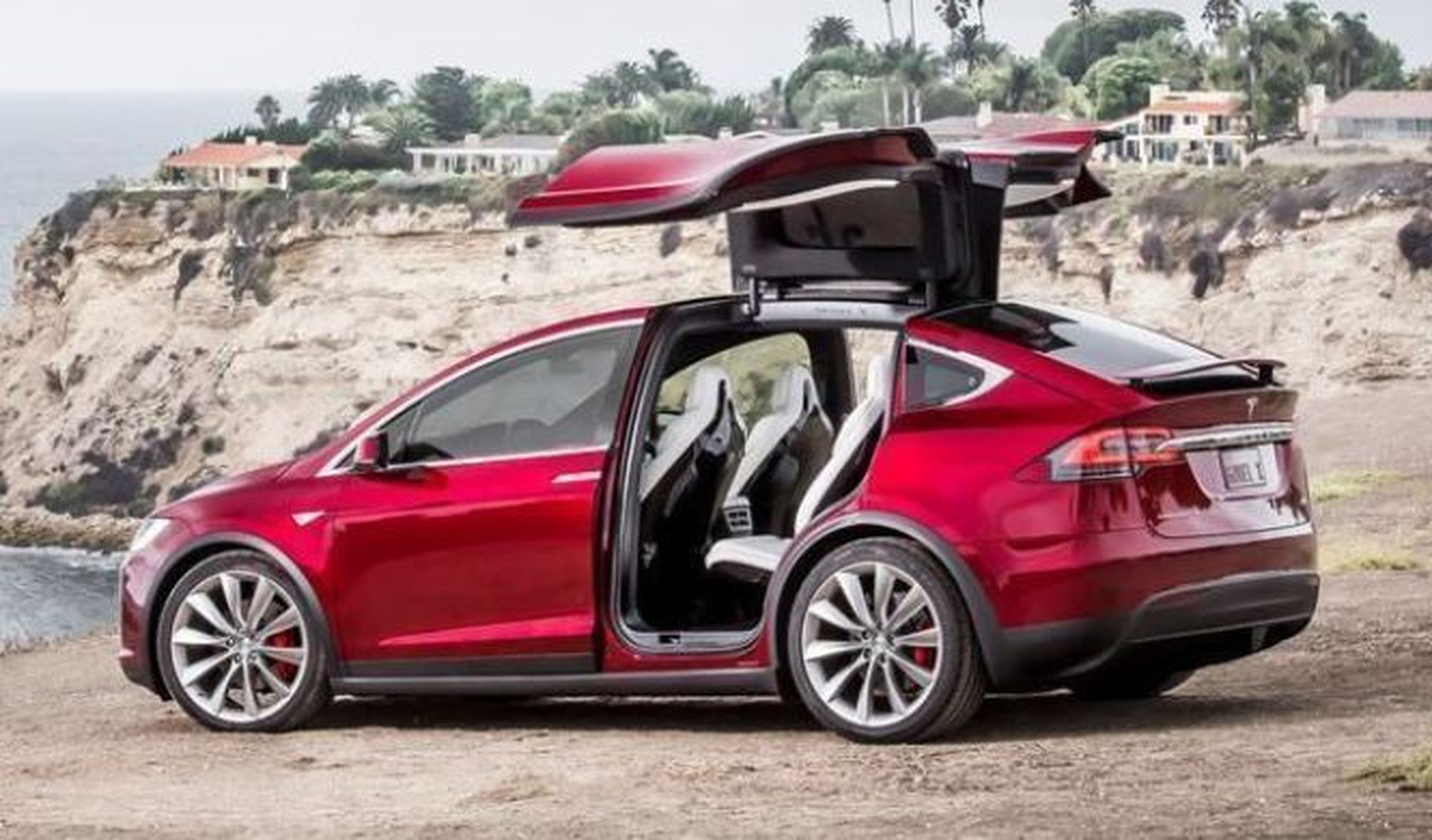 Nueva queja: los propietarios de Tesla se cansan de esperar