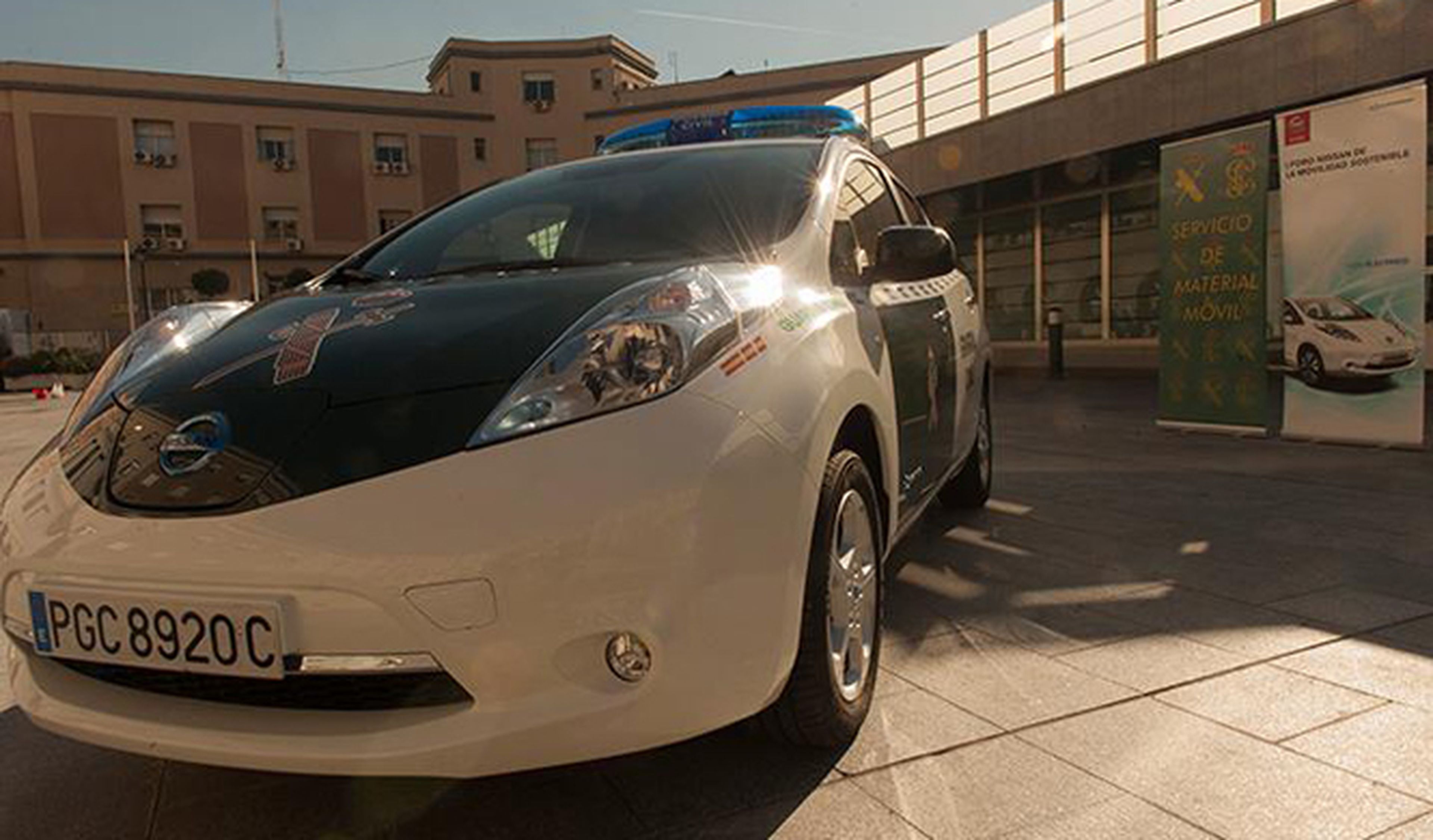 La Guardia Civil se mueve en coche eléctrico