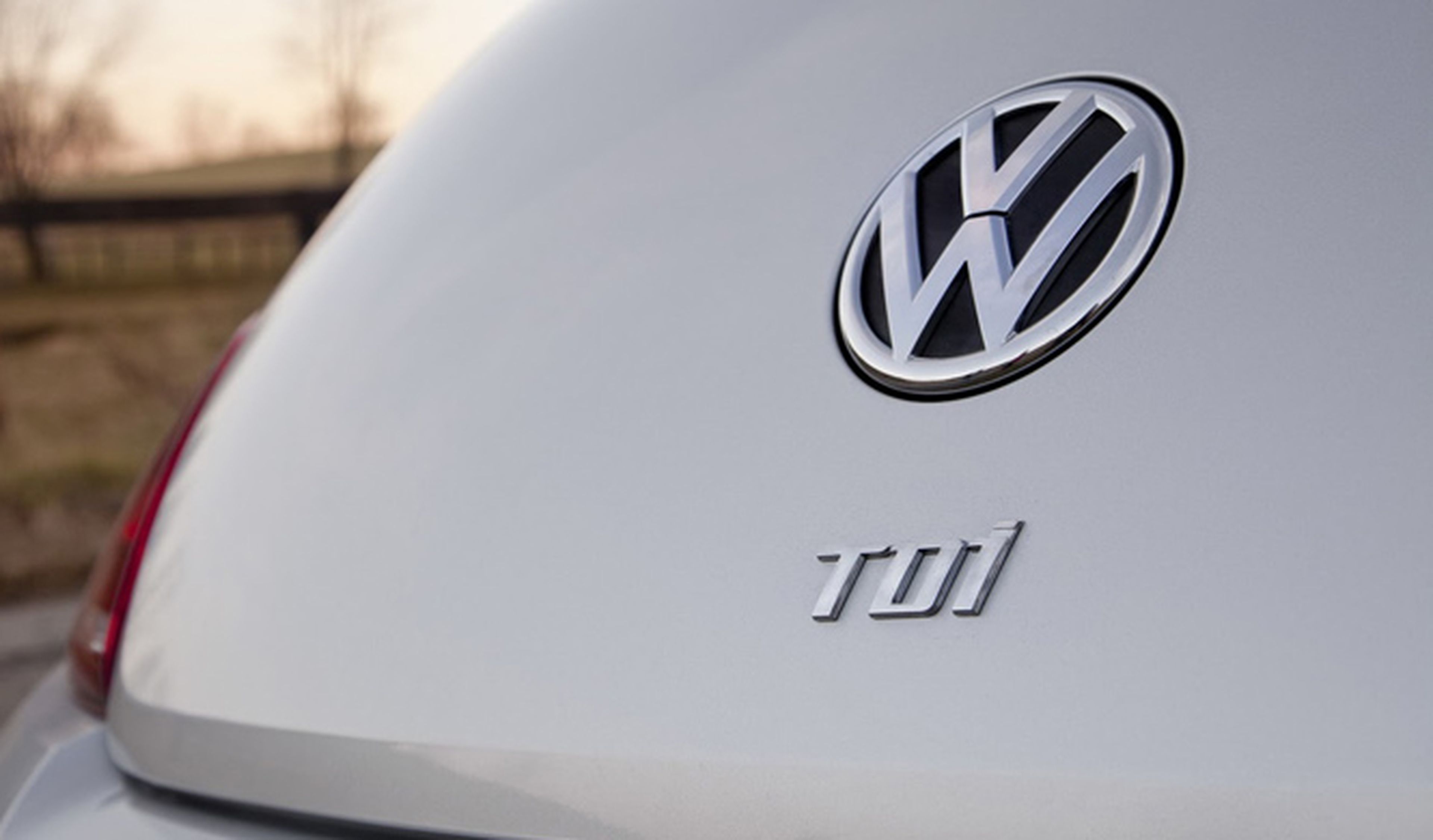 Francia podría prohibir la venta de diésel de VW y Renault