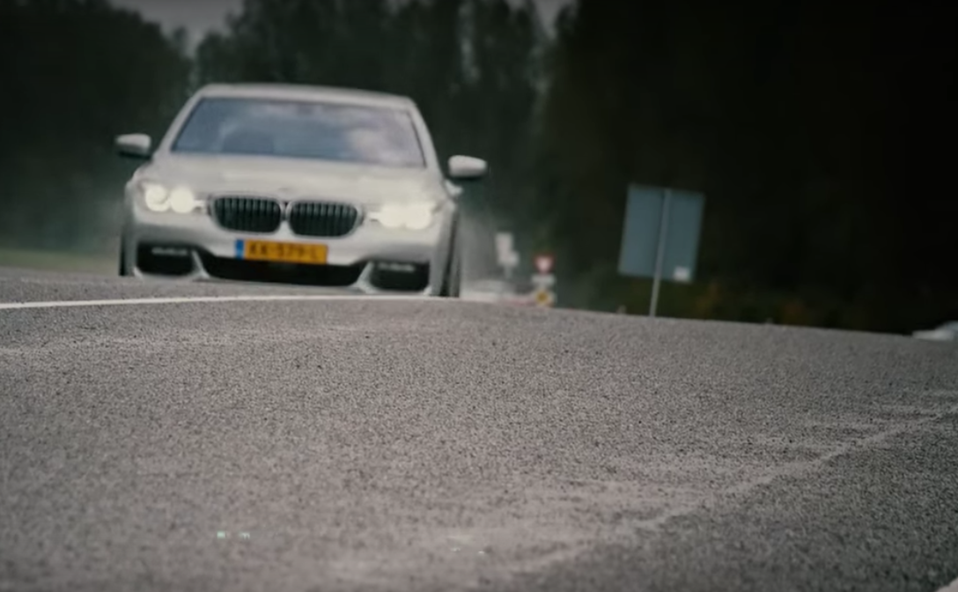 Vídeo: el BMW 750Ld xDrive, ¡a 200 km/h!