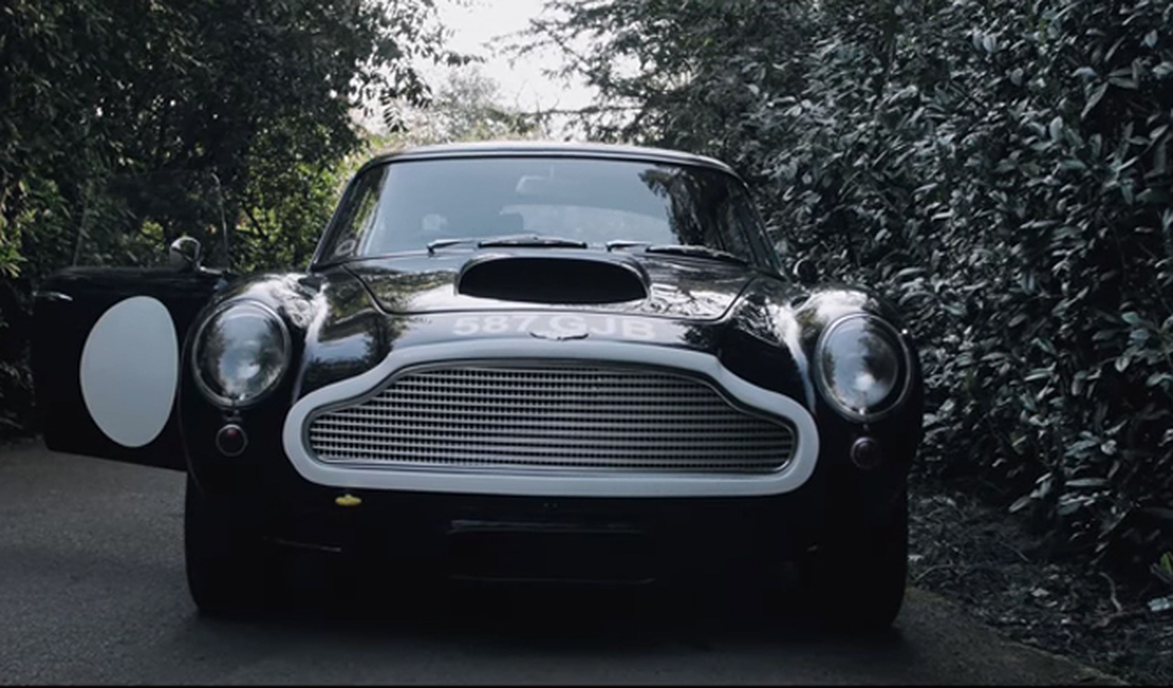 Así suena el Aston Martin DB4 GT Lightweight