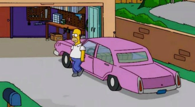 Descubren la marca del mítico coche rosa de los Simpson -