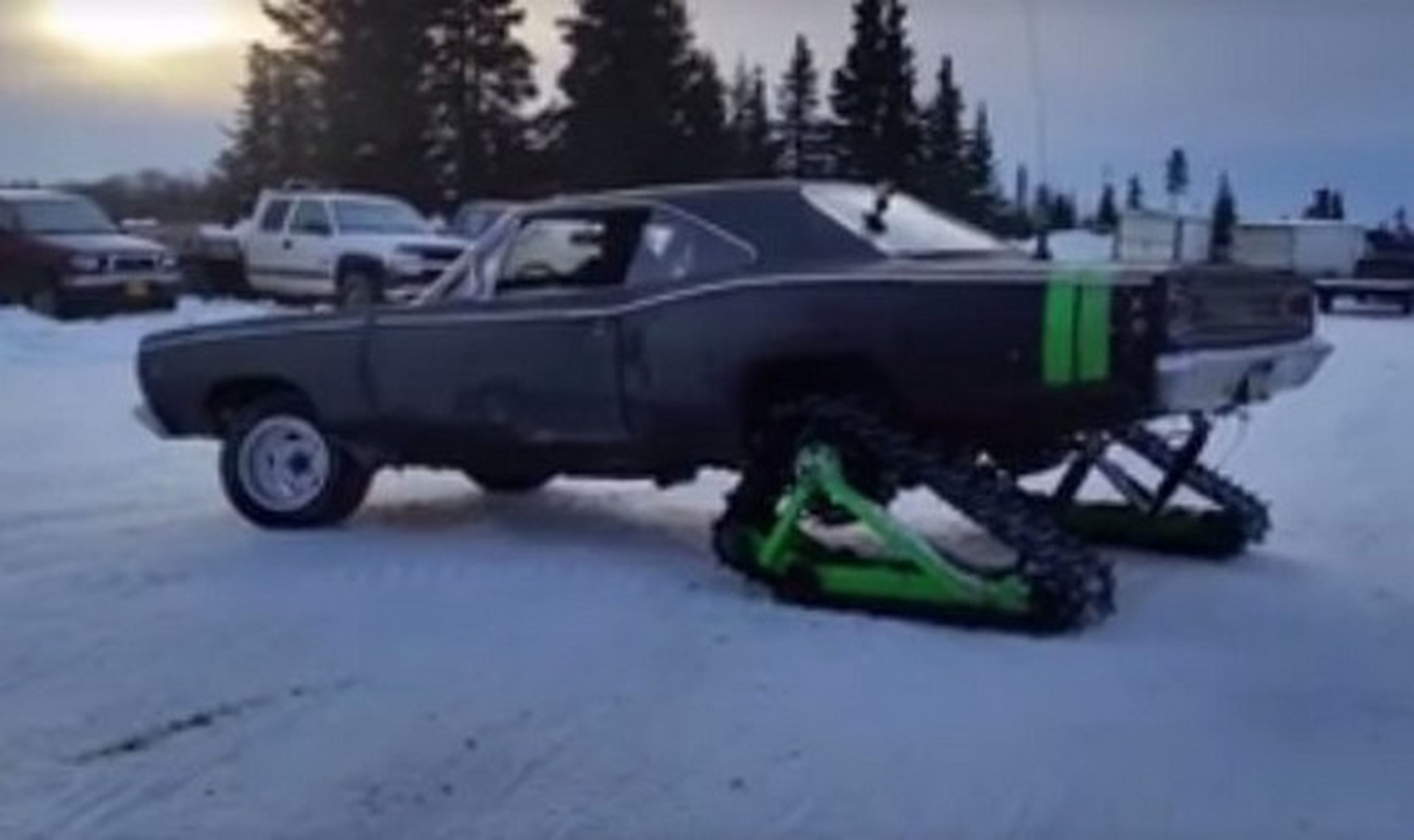 El nuevo monstruo de las nieves es un Dodge Coronet