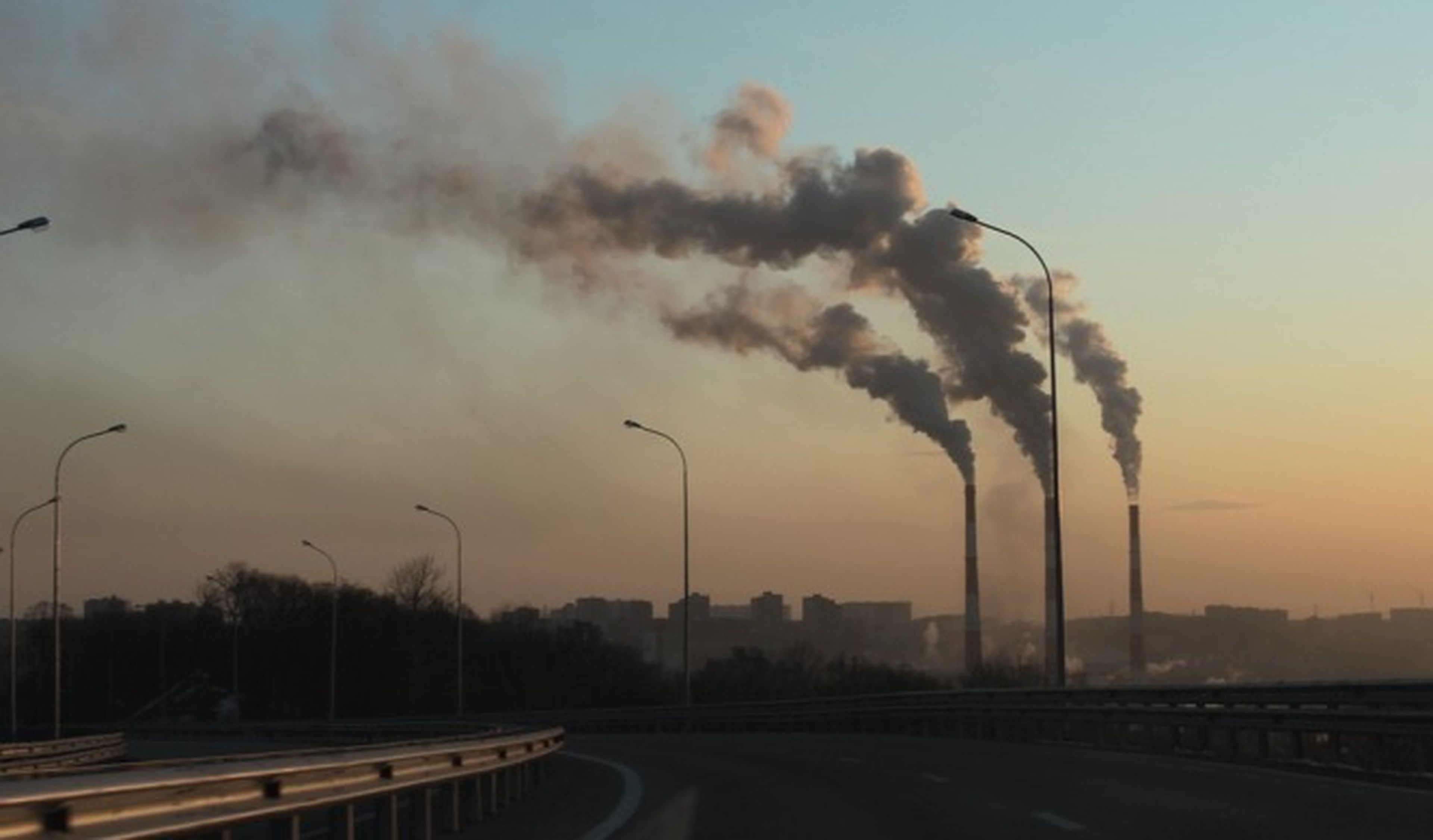 Viviendas y comercios, más contaminantes que los coches