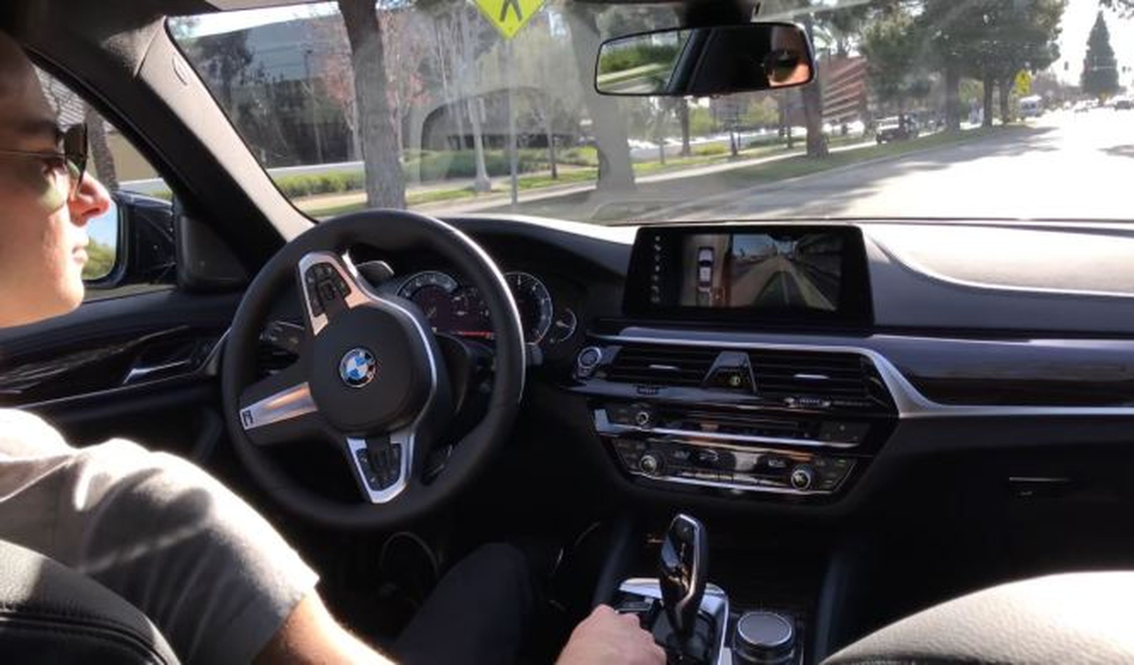 Vídeo: así aparca solo el BMW Serie 5 2017