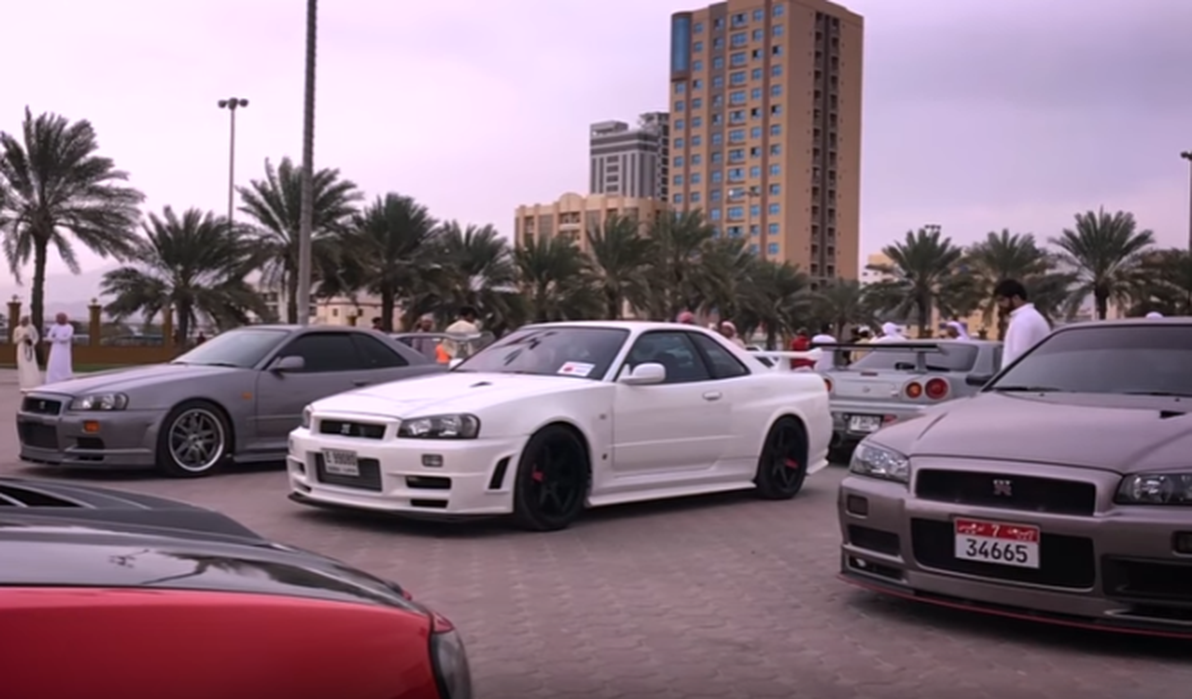 Vídeo: reunión de Nissan GT-R en Oriente Medio