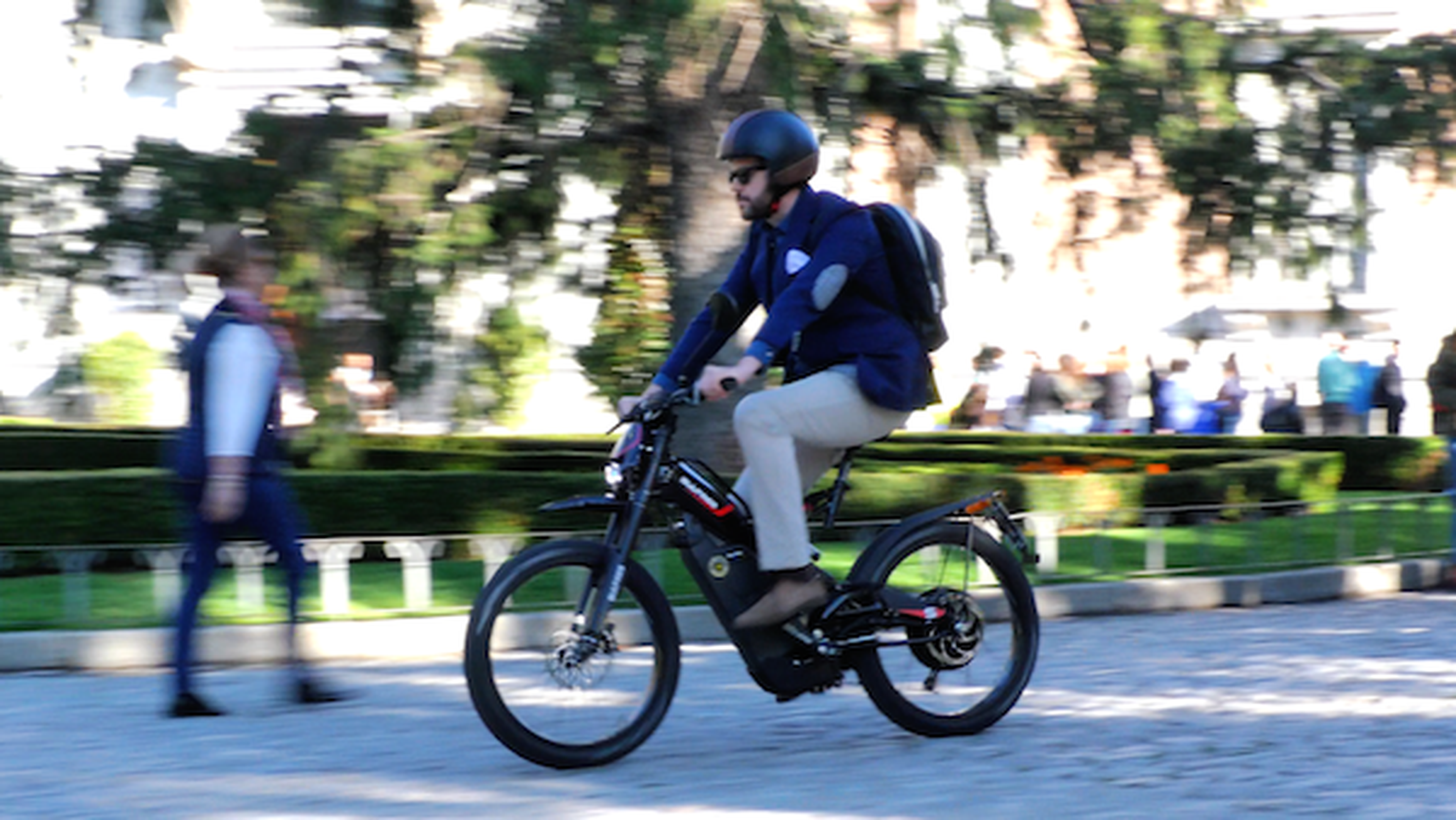 Vídeo: Cómo cambian tus lunes con Bultaco Brinco S