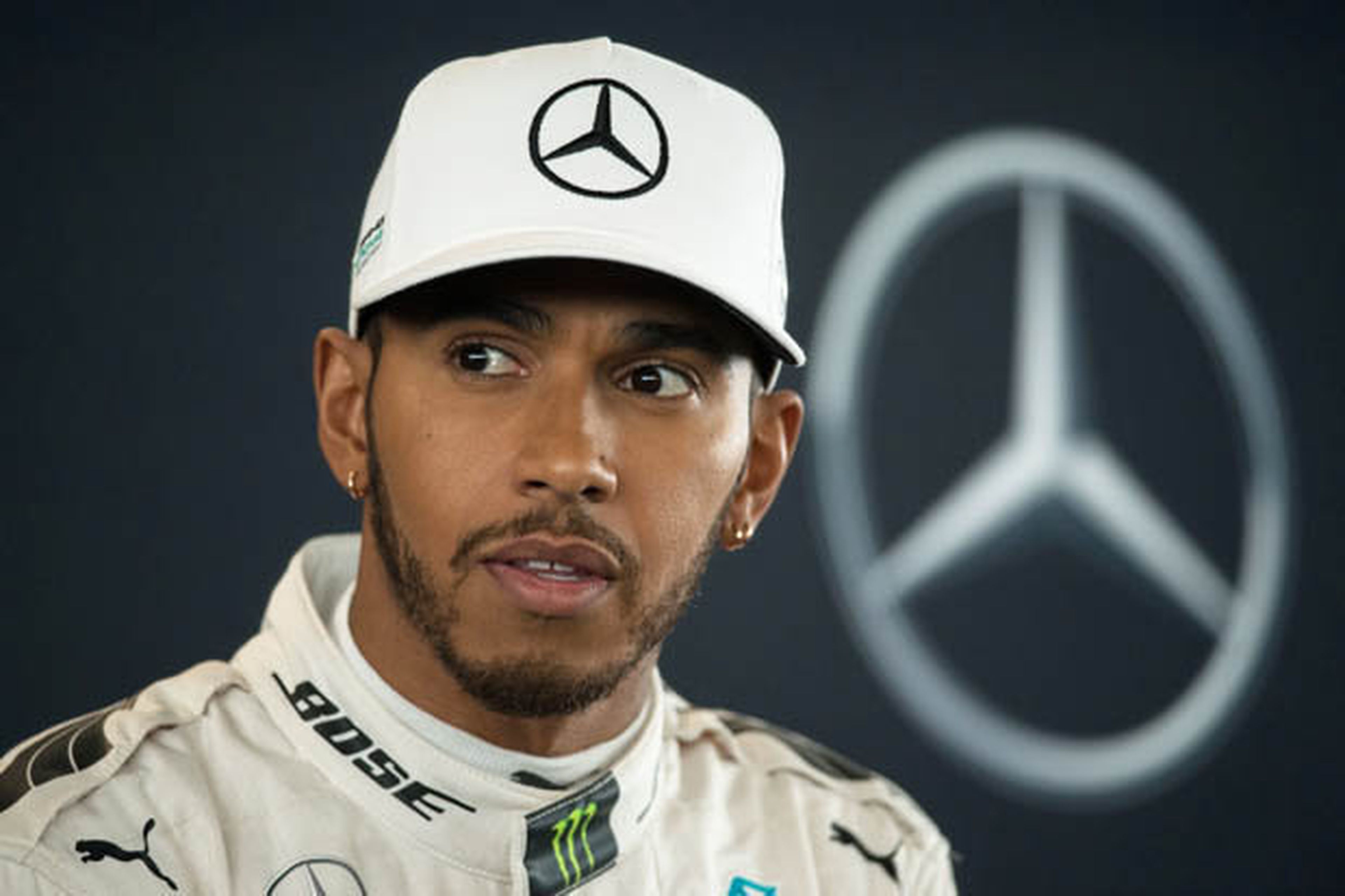 Lewis Hamilton quiere correr una carrera de MotoGP