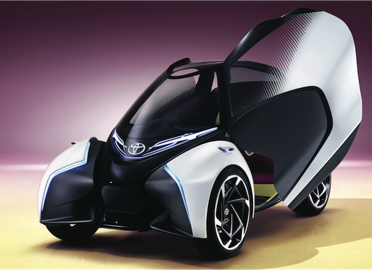 Toyota i-TRIL: triplaza, eléctrico y autónomo