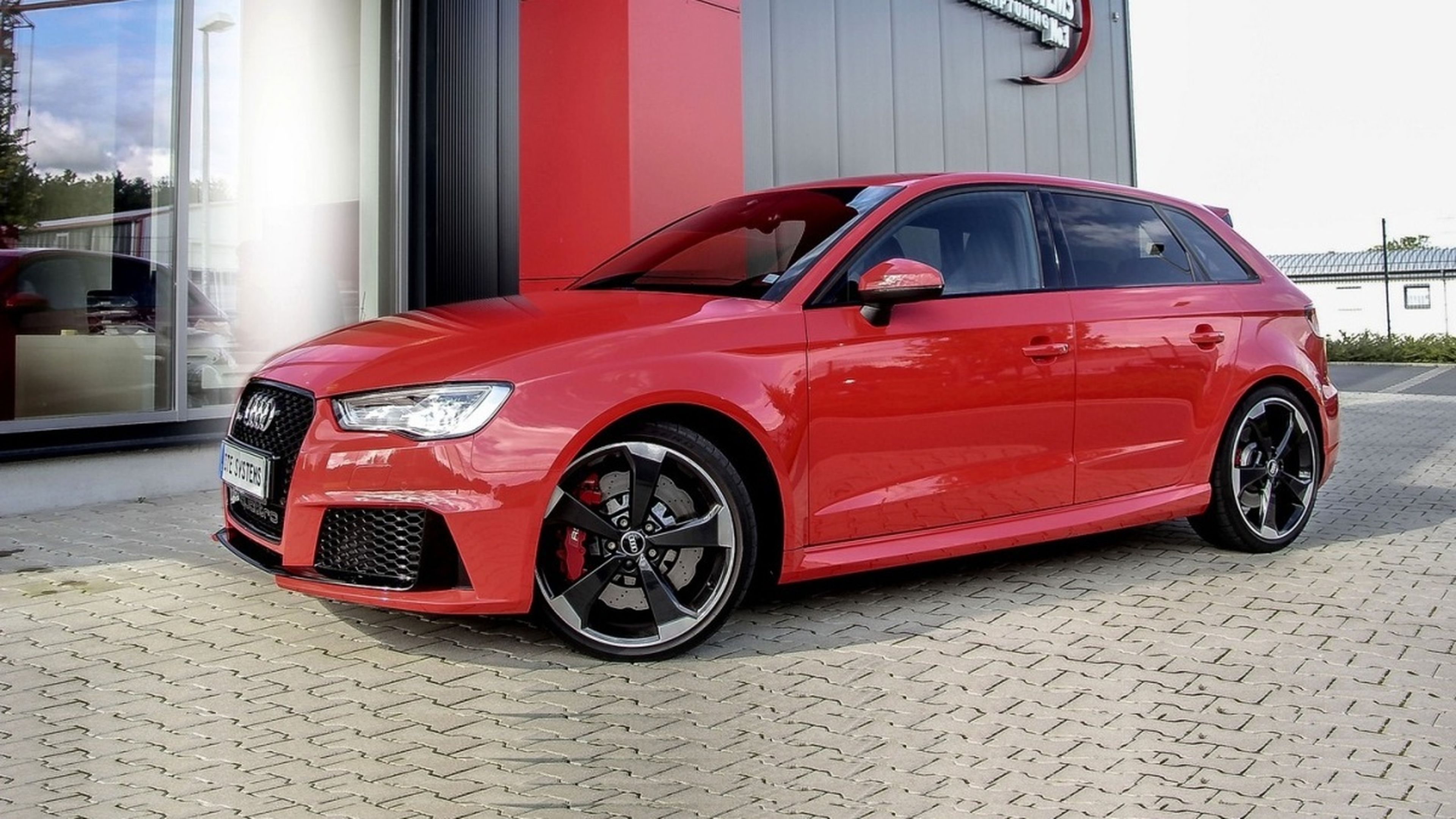 Audi RS 3 Sportback by DTE Systems frontal