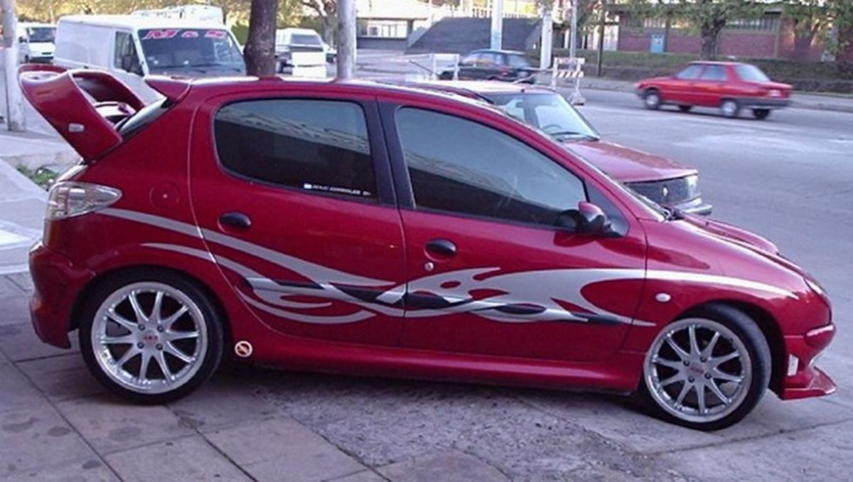 Задний бампер - Тюнинг Crusader на Peugeot 206 1