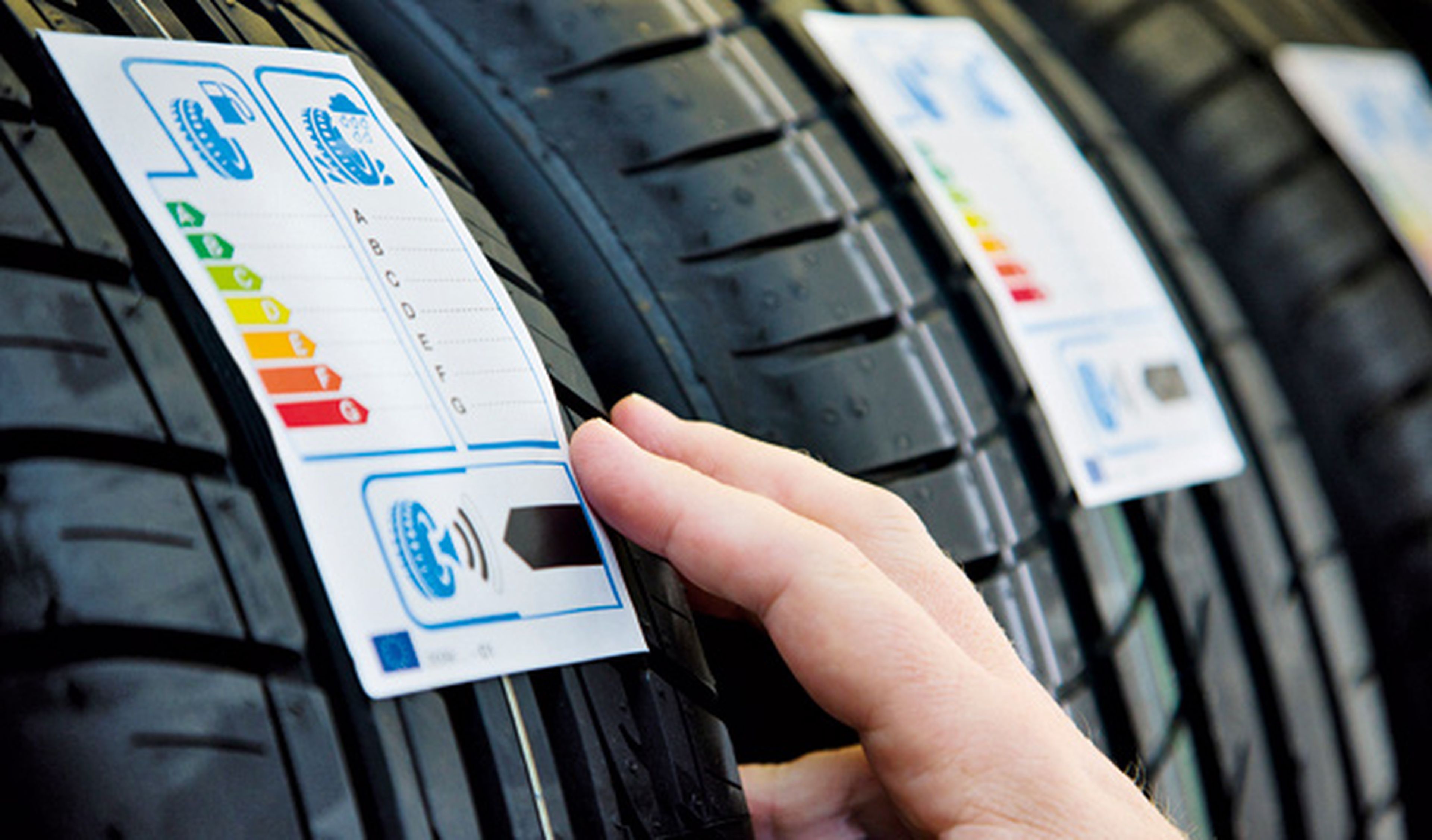 La Unión Europea prohíbe la venta de estos neumáticos
