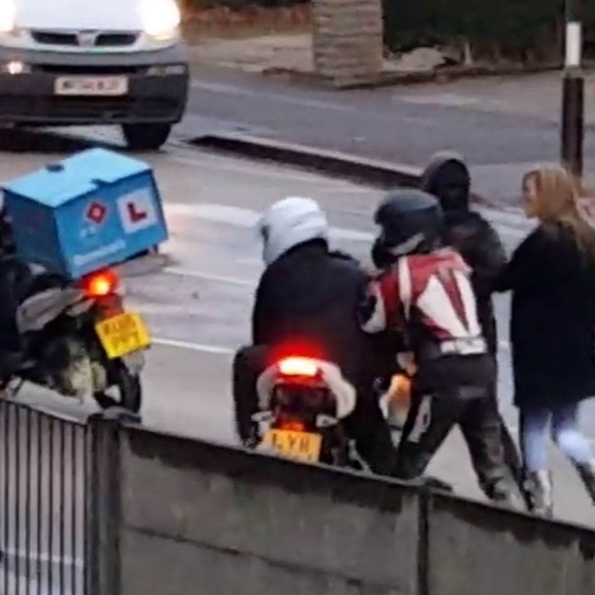 Vídeo: Vergonzoso intento de robo de moto en Reino Unido