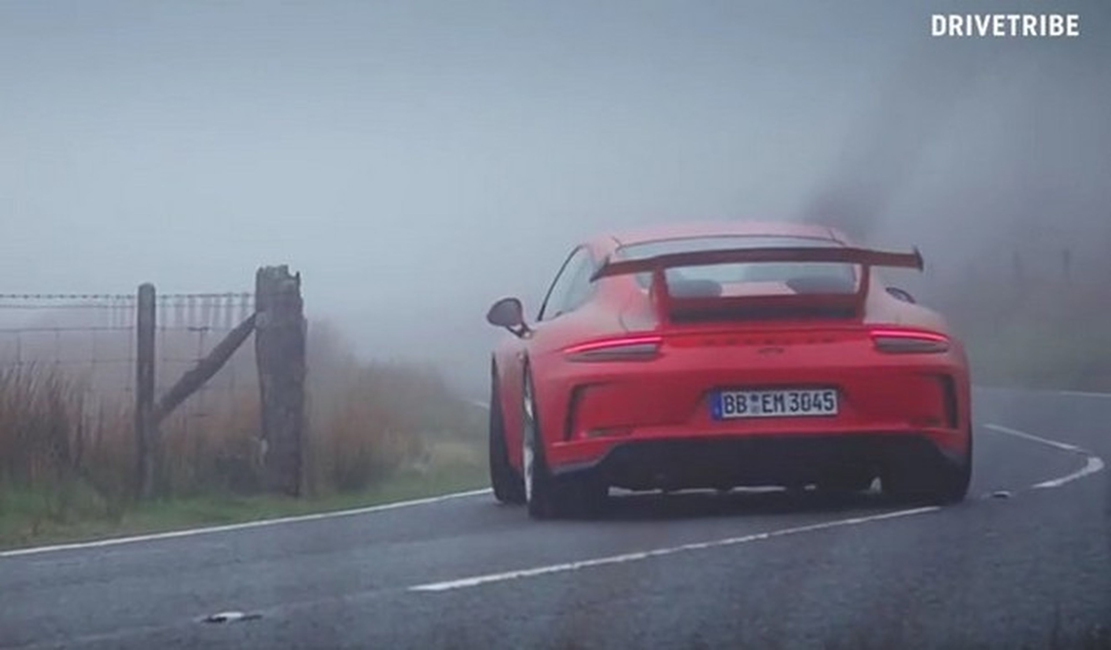 Vídeo: ¿Es el Porsche 911.2 GT3 mejor que el 911 R?