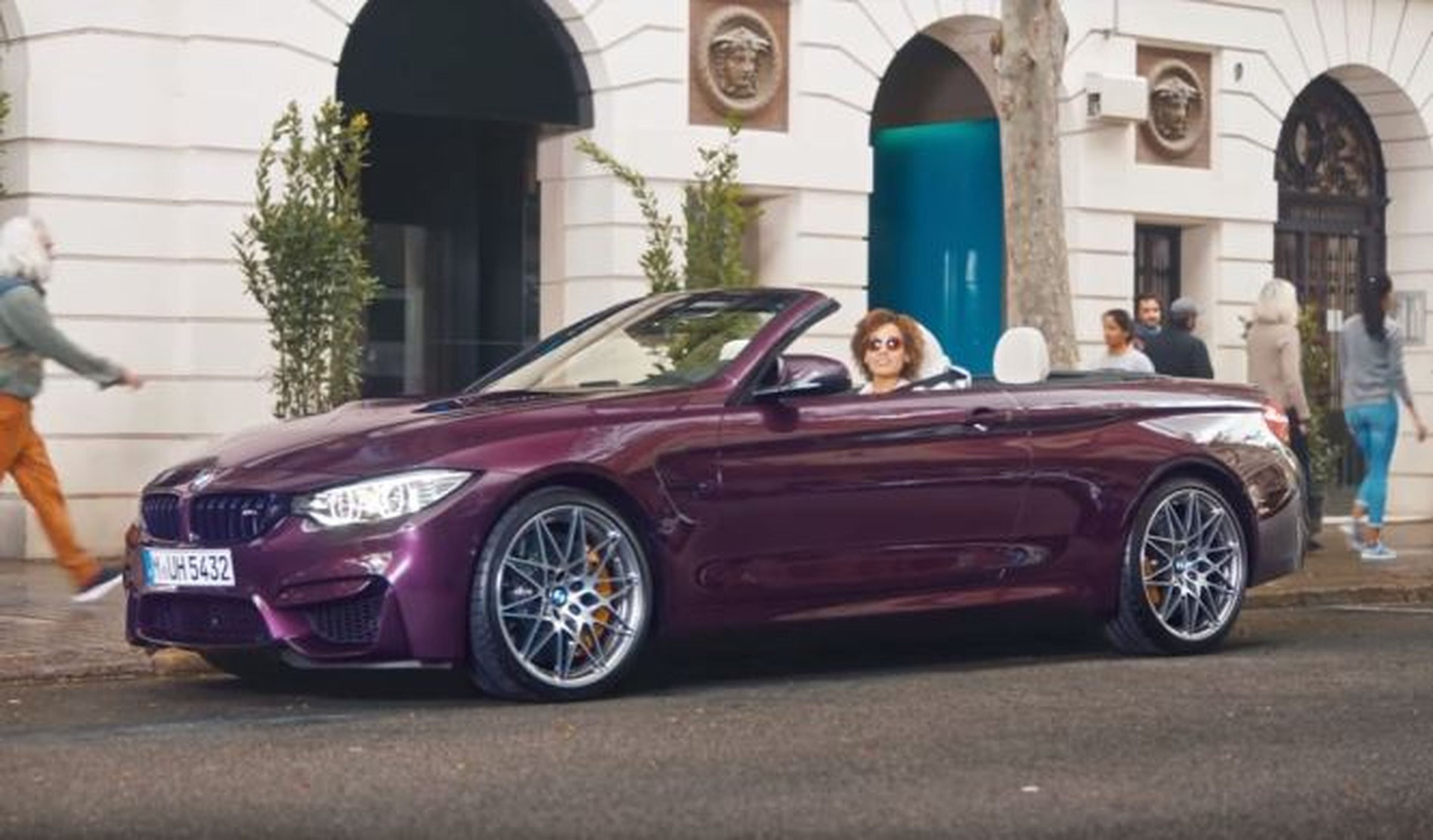 Vídeo: helado, el peor enemigo del BMW M4 Cabrio