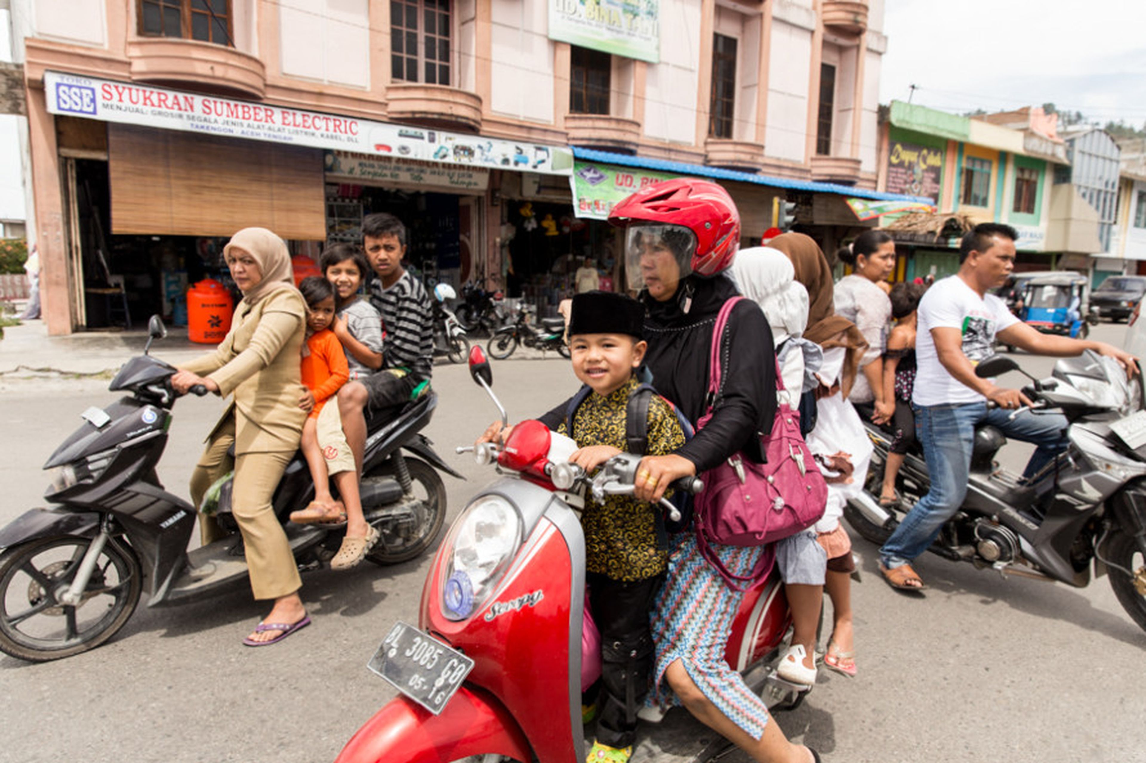 Los niños no podrán ir en moto en Filipinas