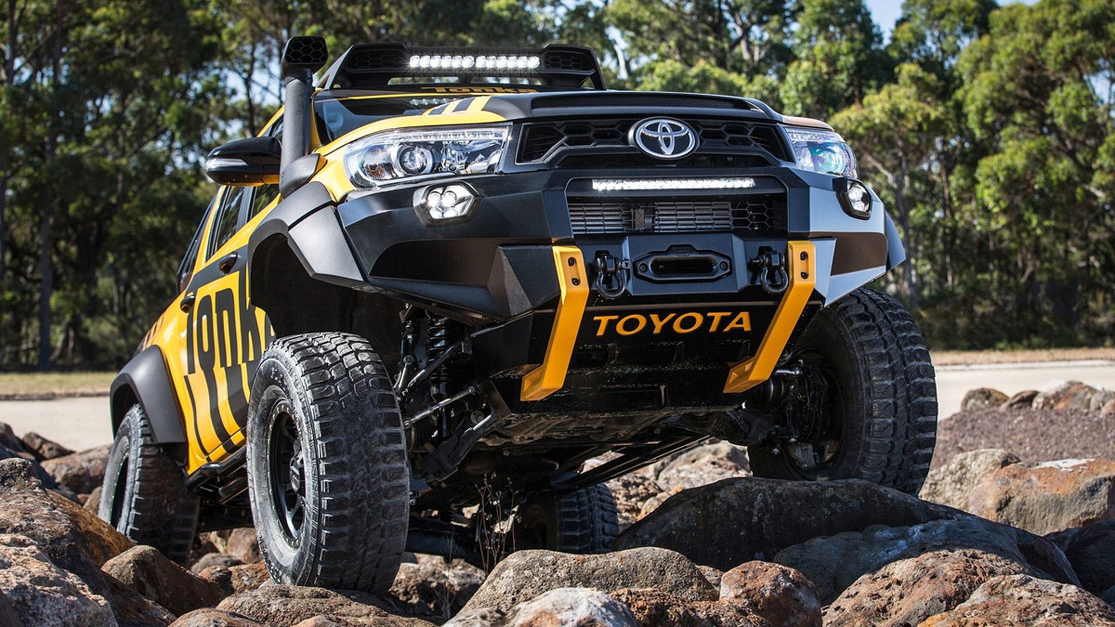 Toyota Hilux Tonka concept, ¡un juguete muy bestia!