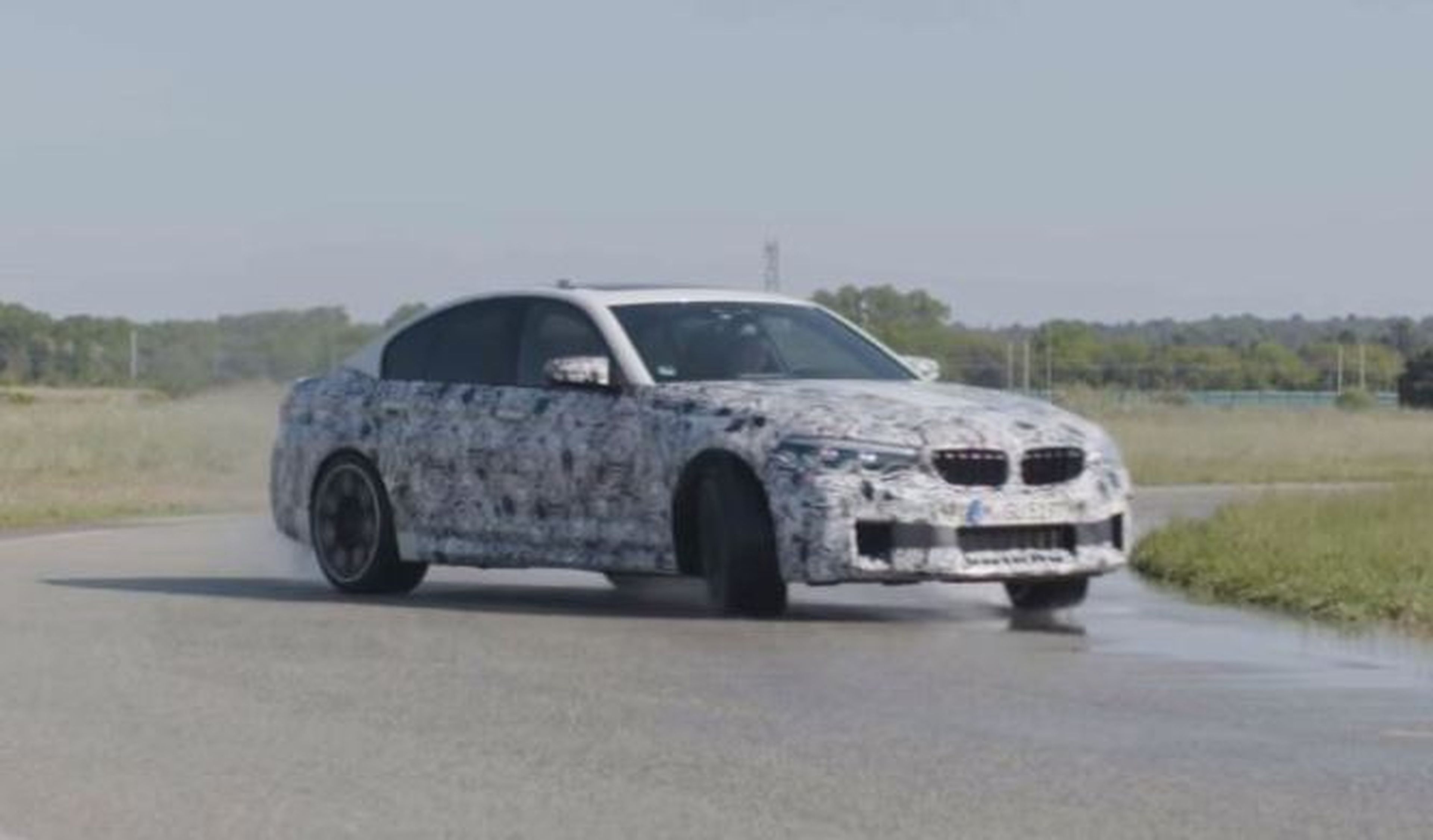 Vídeo: ¿es más divertido el BMW M5 2017 con tracción total?
