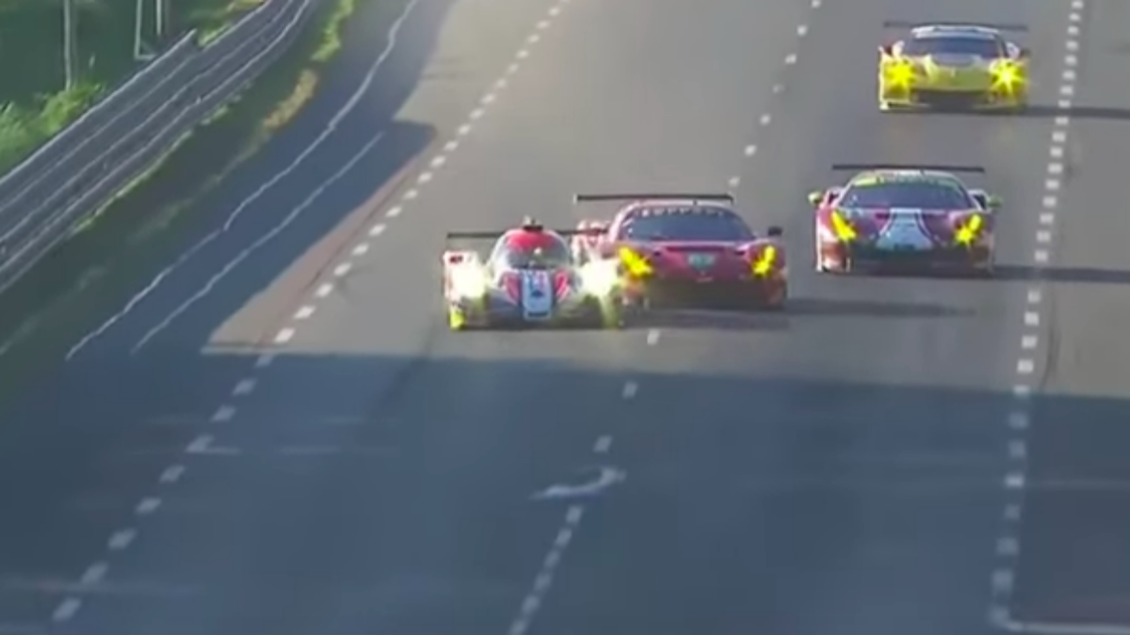 La fea acción que provoca un fuerte accidente en Le Mans